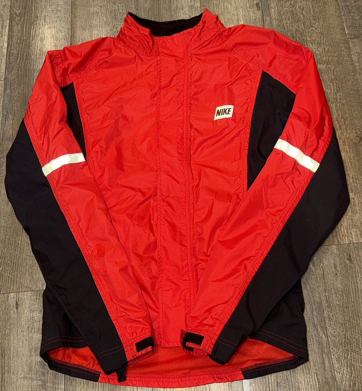 Nike Vintage Nike Reflective Running Rain Jacket size Large Size US L / EU 52-54 / 3 - 2 Thumbnail