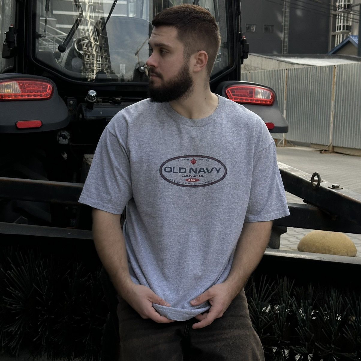 Old Navy × Vintage Vintage Old Navy T-shirts Big Logo Canada 2001 Limited Size US L / EU 52-54 / 3 - 1 Thumbnail