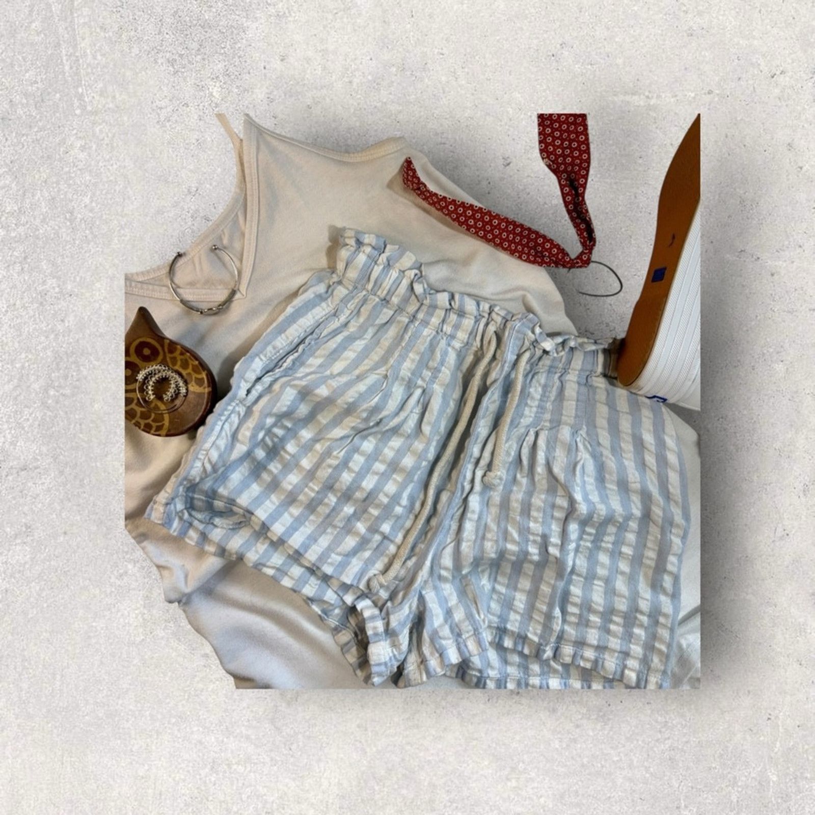 Urban Outfitters Striped Blue Women's Shorts Size 25" / US 0 / IT 36 - 2 Thumbnail
