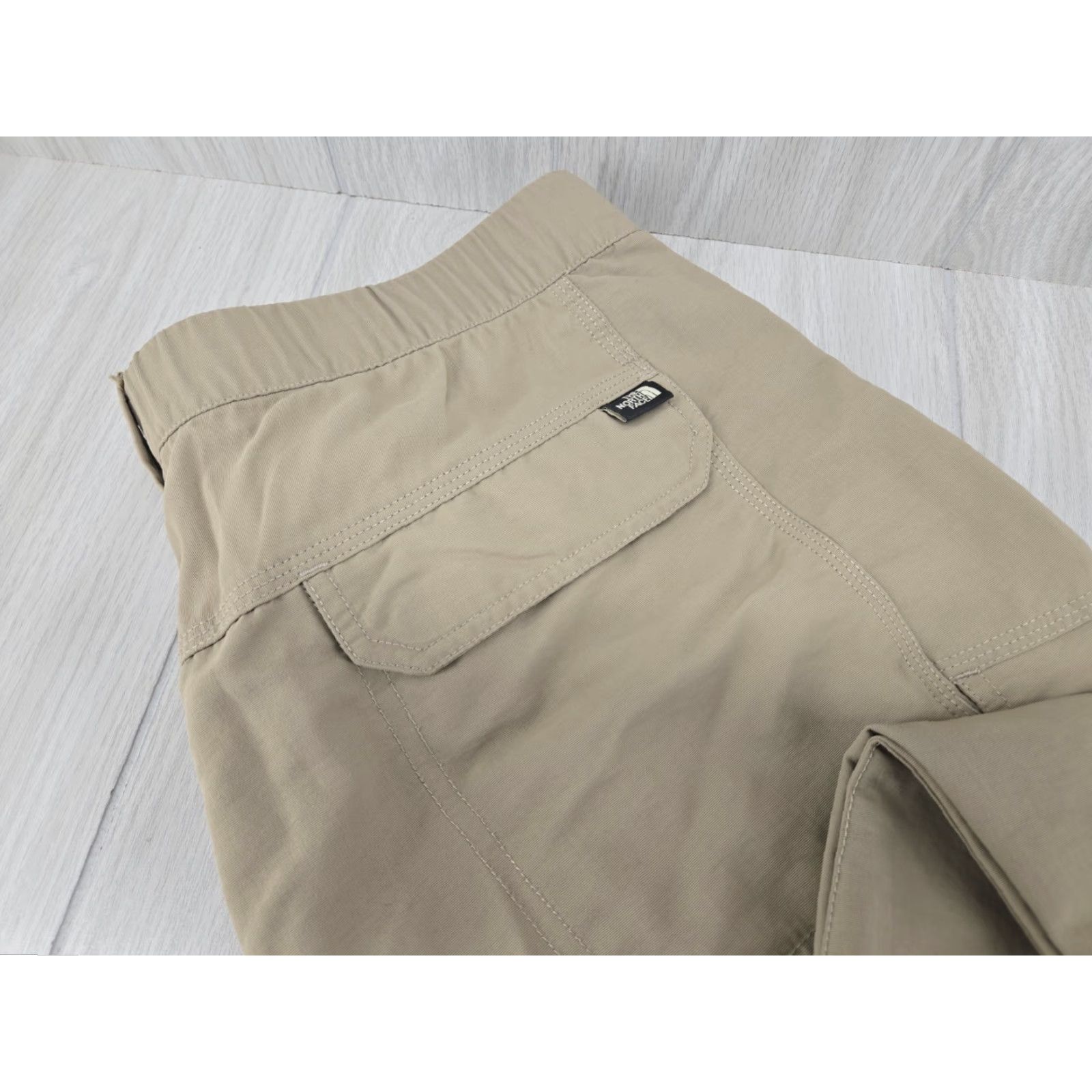 The North Face The North Face Mens Pants Tan Khaki Size L Large Convertible Belted Nylon Hiking Size US 33 - 3 Thumbnail