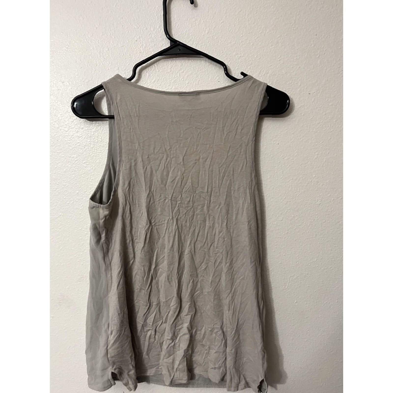 Express Express Blouse Shirt Beaded Sleeveless Scoop Neck Pullover Med M Beige, Women's, Microfiber Polyester, Brand Express, Size M, Casual/Workwear, 90s-??? Size M / US 6-8 / IT 42-44 - 3 Thumbnail