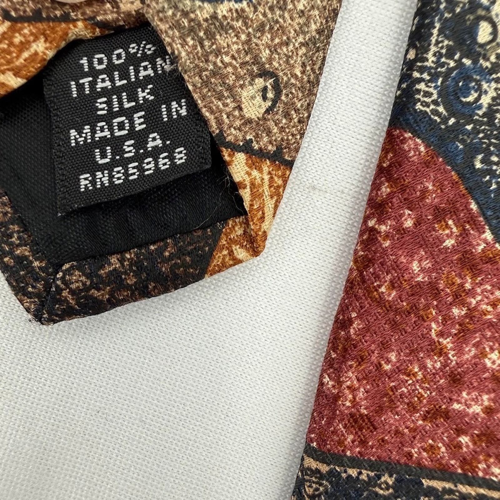 & Other Stories Vintage Abstract Silk Tie Elizabeth Nell Geometric Size ONE SIZE - 4 Thumbnail