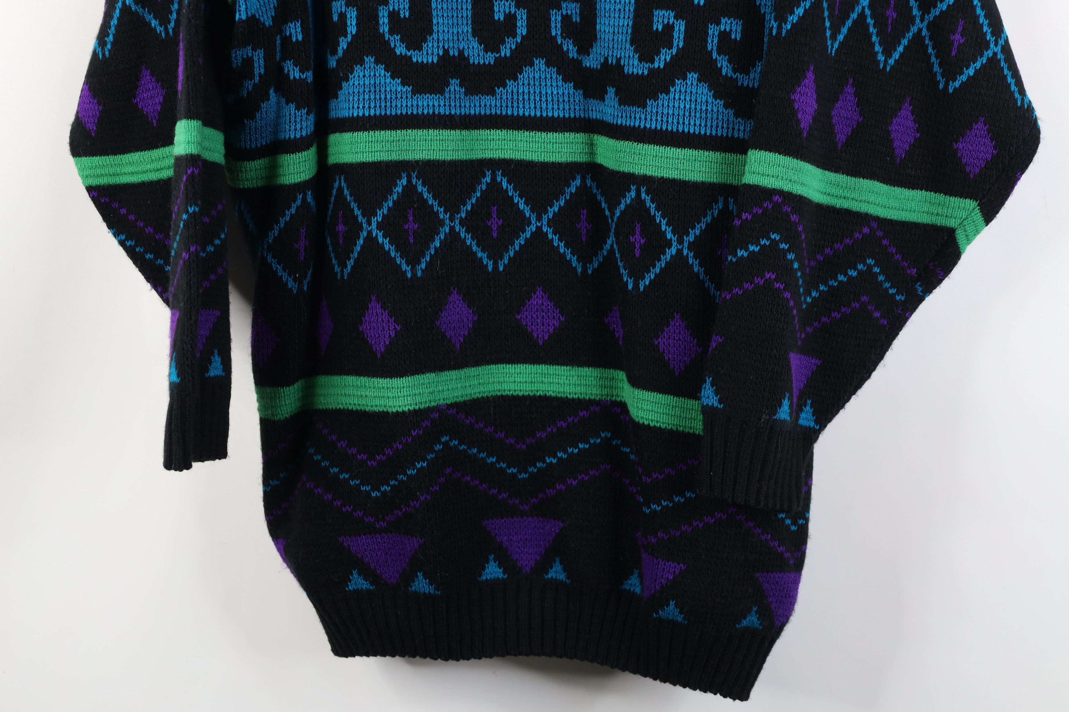 Vintage Vintage 90s Coogi Style Geometric Knit Sweater USA Size L / US 10 / IT 46 - 3 Thumbnail