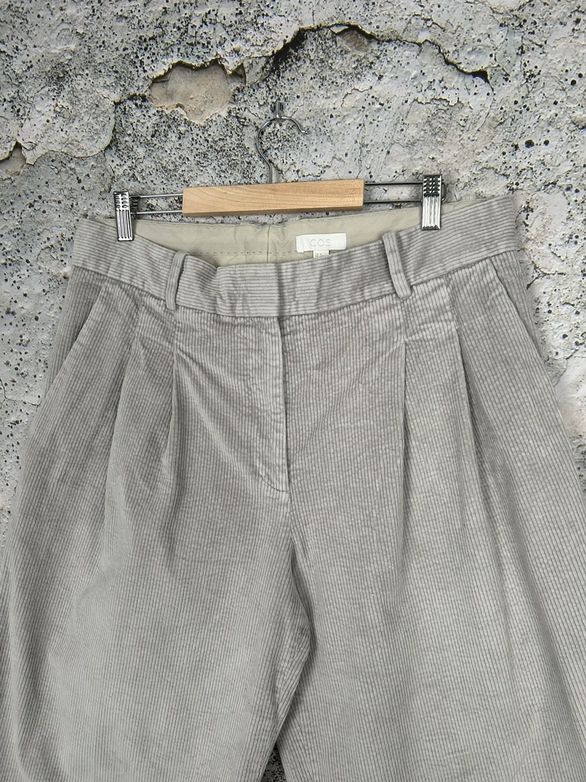 Cos COS Corduroy Baggy Casual Pants Designer Streetwear Hype Size 28" / US 6 / IT 42 - 3 Thumbnail