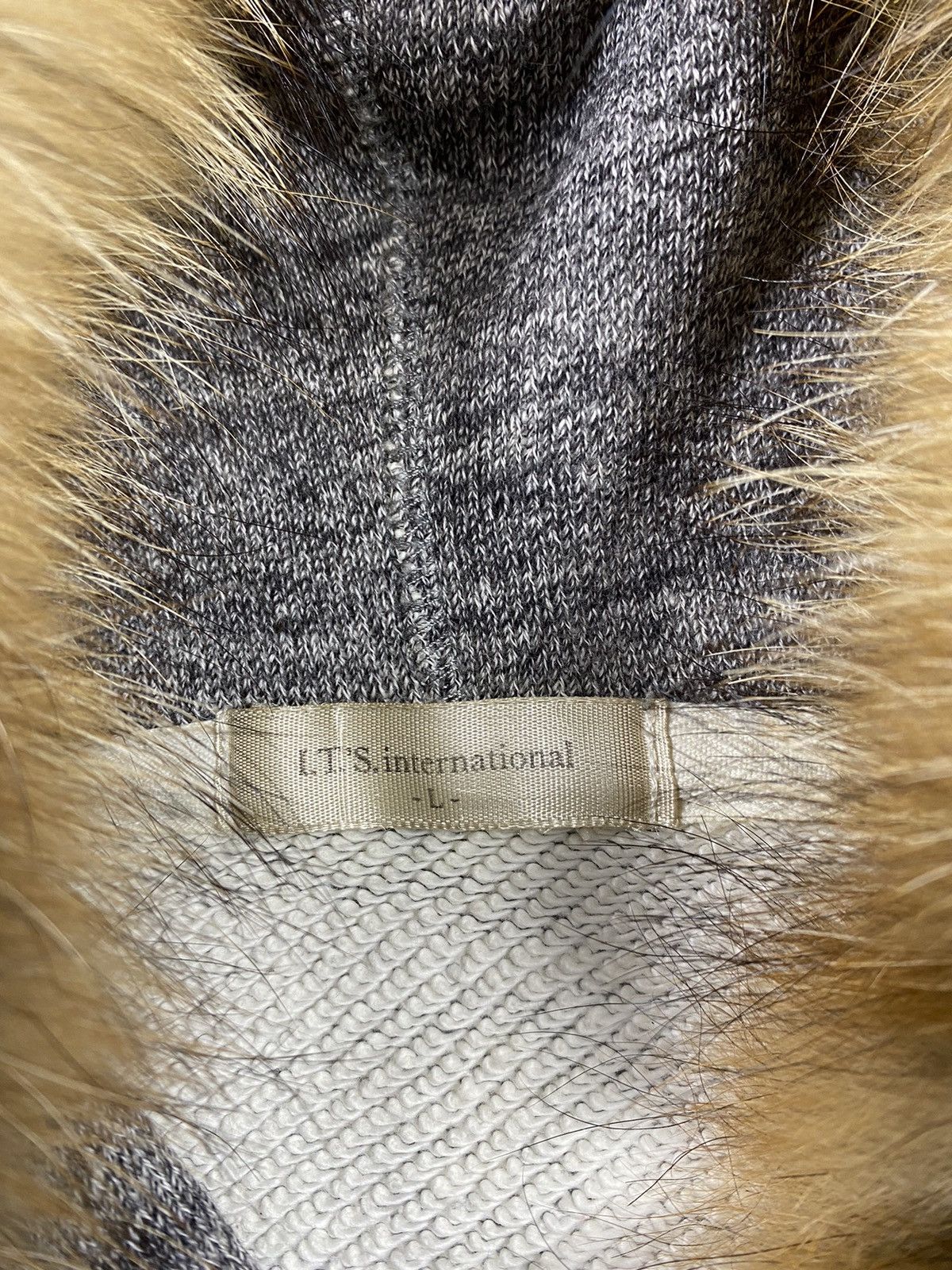 20471120 Vintage Japanese L.T.S Zip Fur Hoodie Size US L / EU 52-54 / 3 - 5 Thumbnail