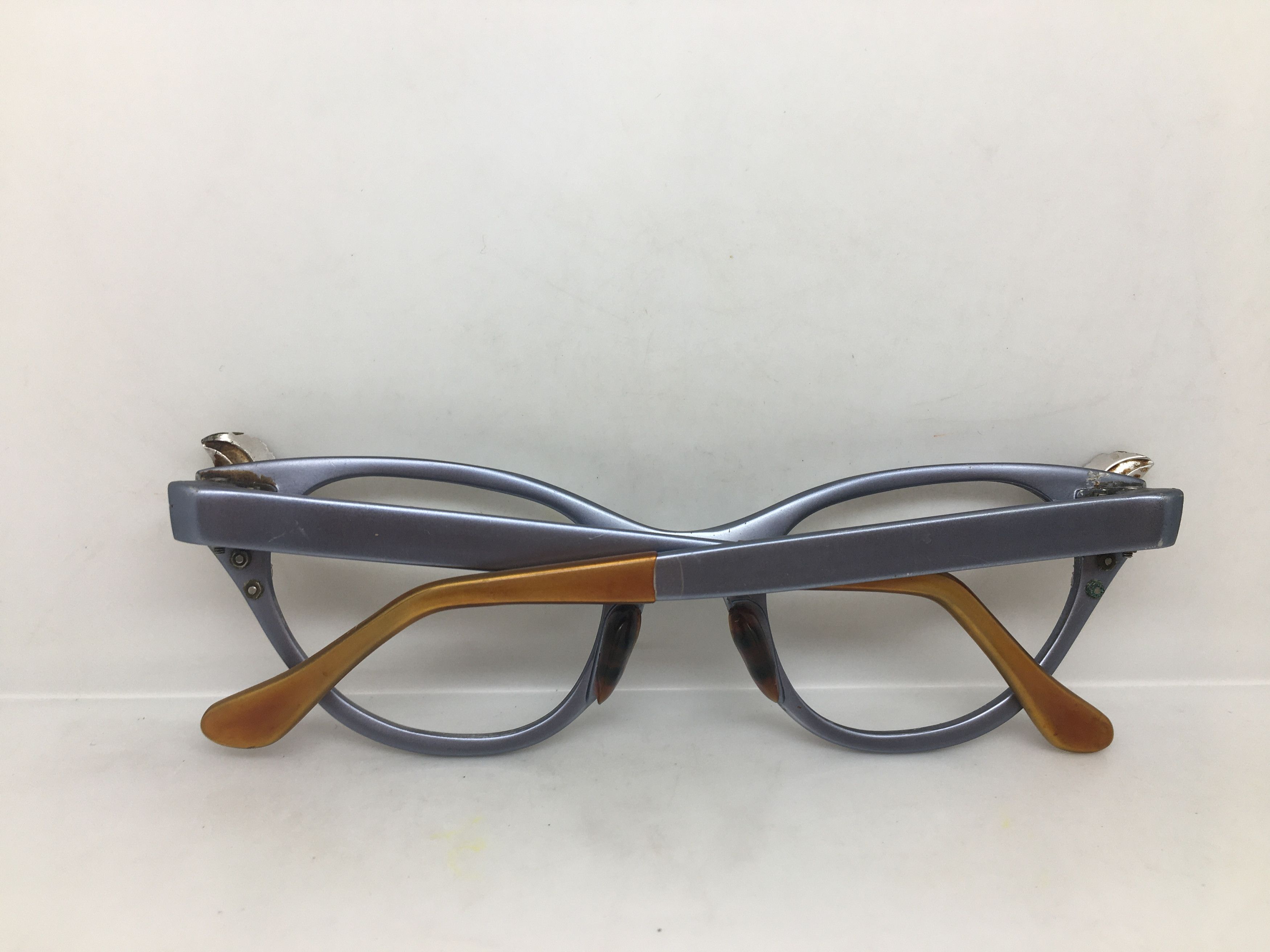 Vintage Vintage 50 AluminiumTura Cateye Diva Girls Eyeglasses Size ONE SIZE - 9 Thumbnail