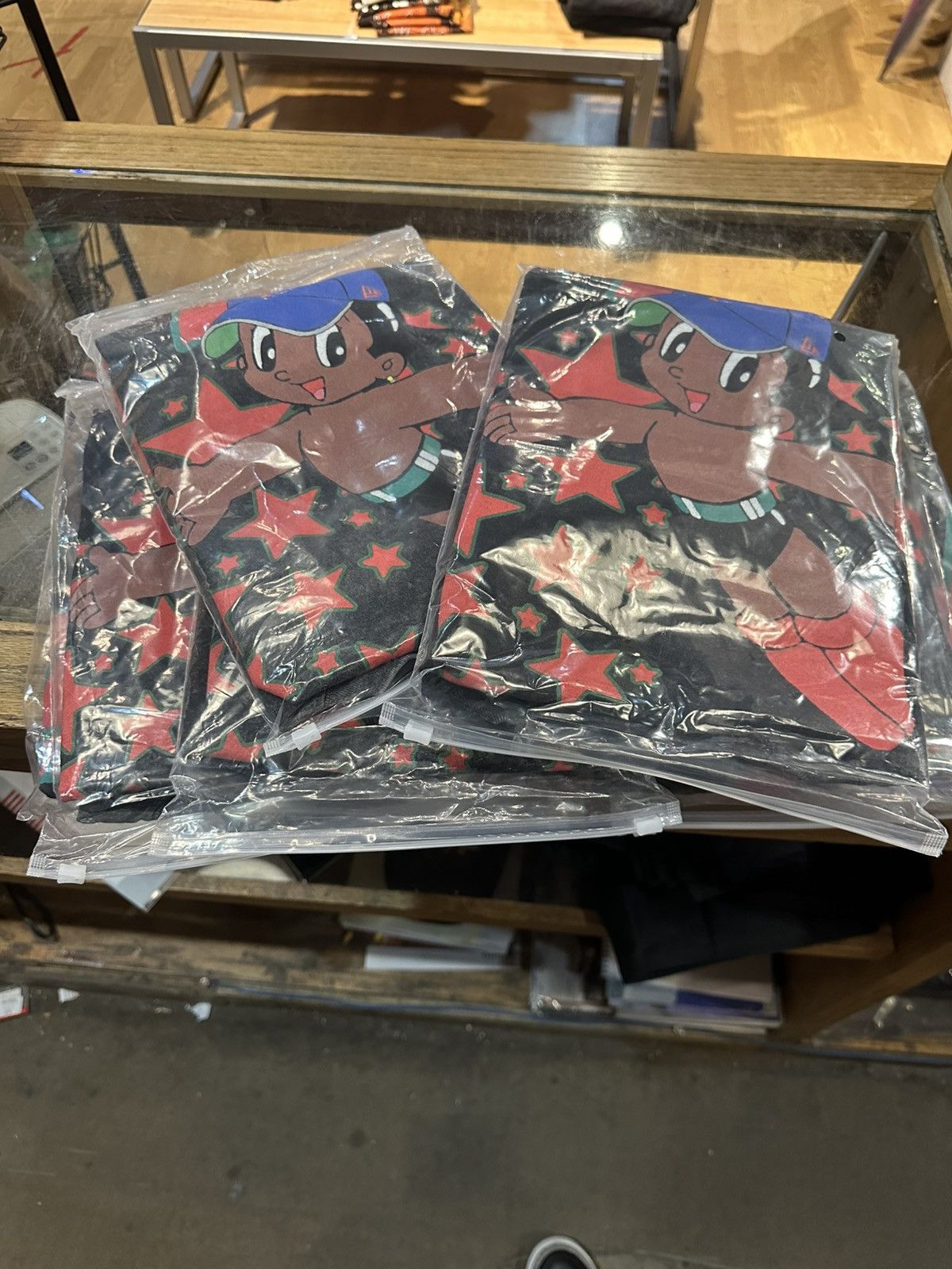 Other Black Astro Boy Shirt Size US XL / EU 56 / 4 - 4 Thumbnail