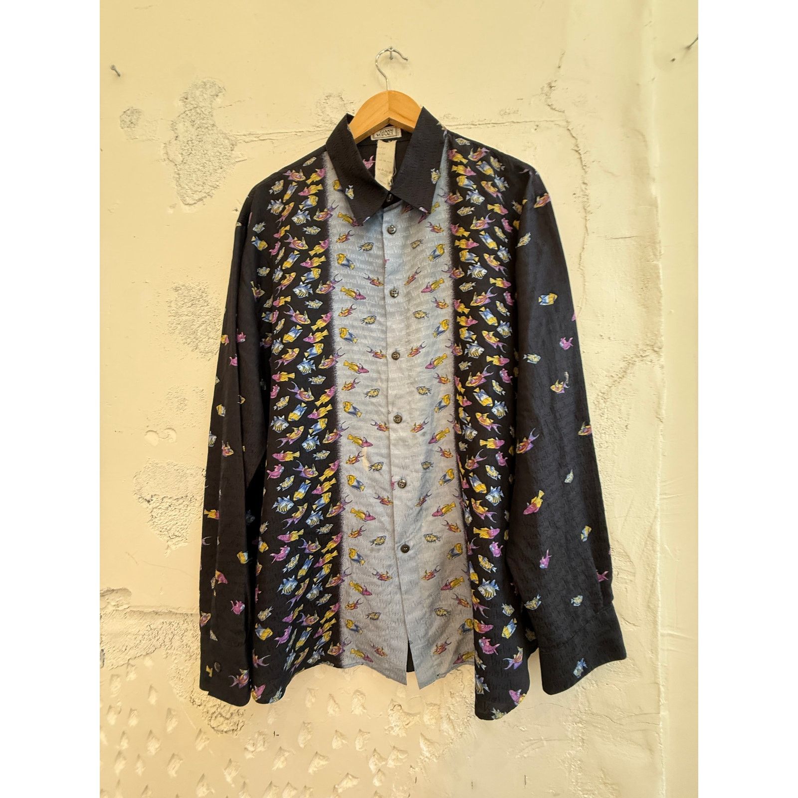 Versace Gianni Versace Vintage Fish Print Button Up Size US XL / EU 56 / 4 - 1 Thumbnail