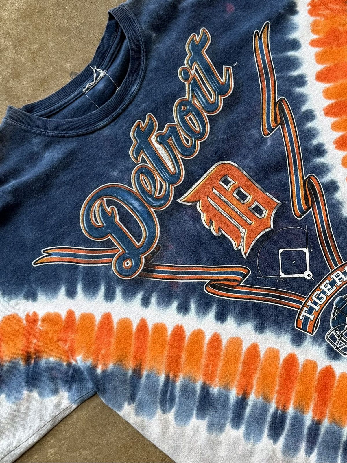 Vintage Vintage MLB Majestic Detroit Tigers Tie Dyed Tee XL Size US XL / EU 56 / 4 - 1 Thumbnail