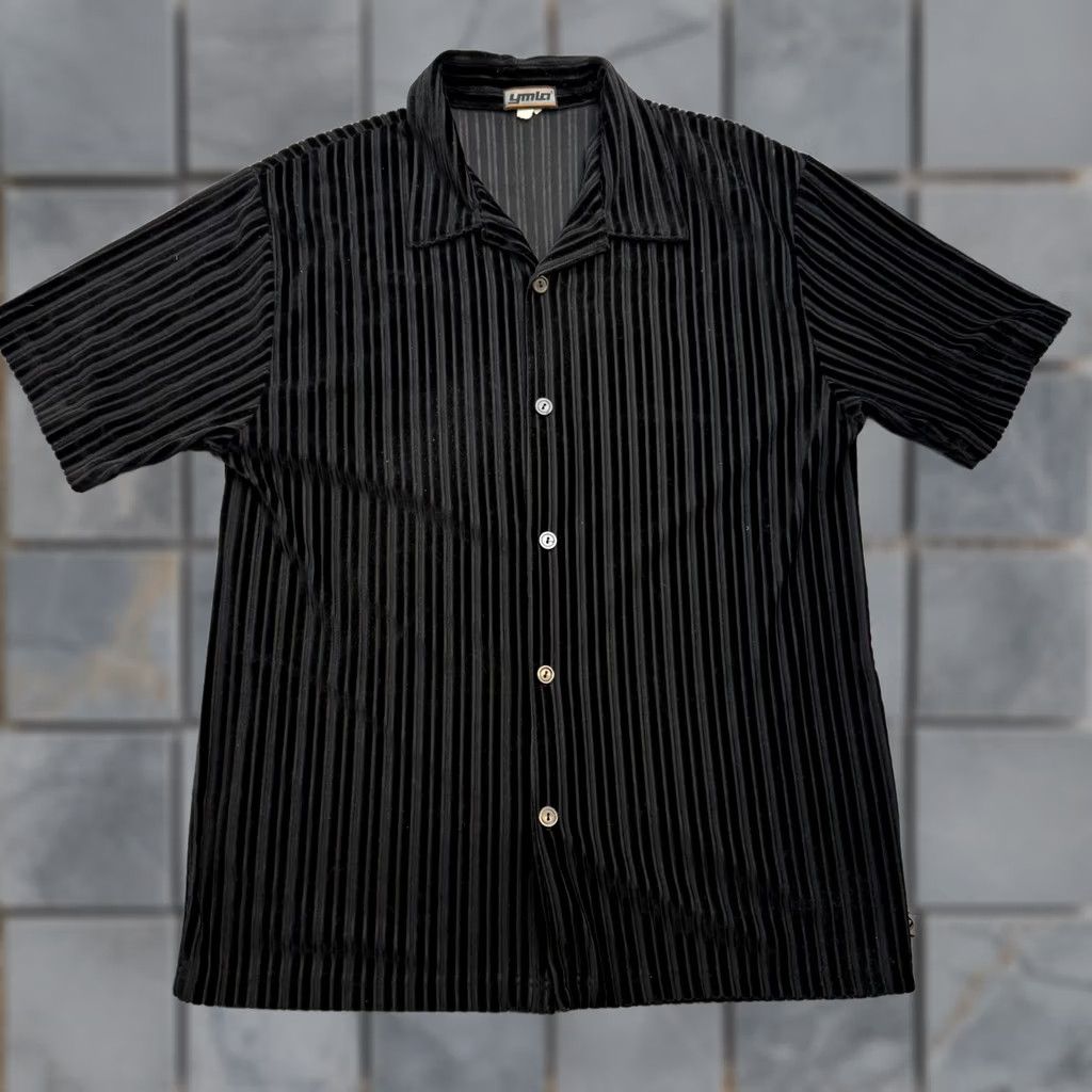Velvet VTG YMLA Shirt Mens Large Black Velvet Burnout Button Up Disco Party Rave 90s Size US L / EU 52-54 / 3 - 1 Thumbnail