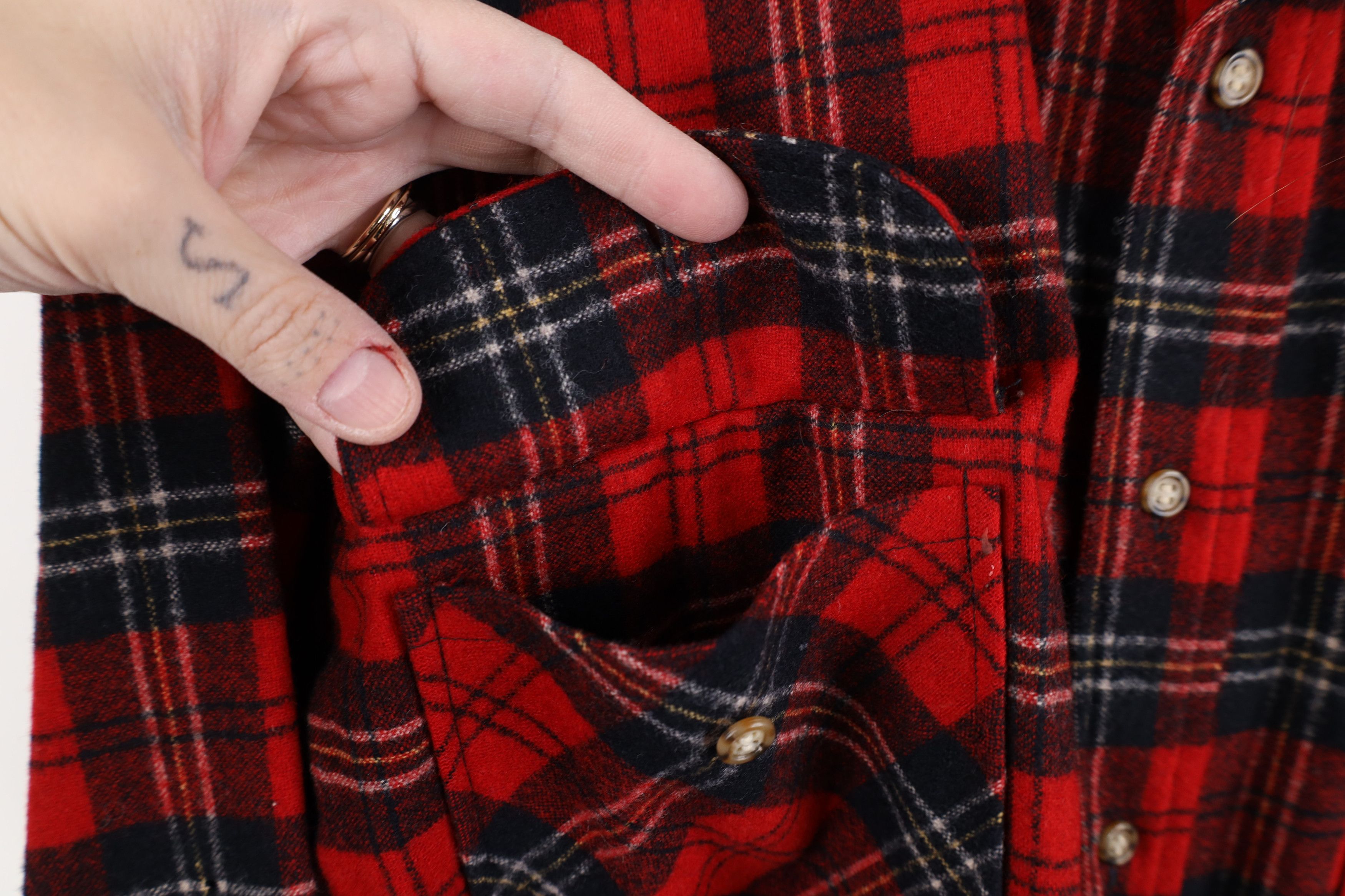 Pendleton Vintage 70s Pendleton Virgin Board Button Shirt Plaid USA Size US L / EU 52-54 / 3 - 8 Thumbnail