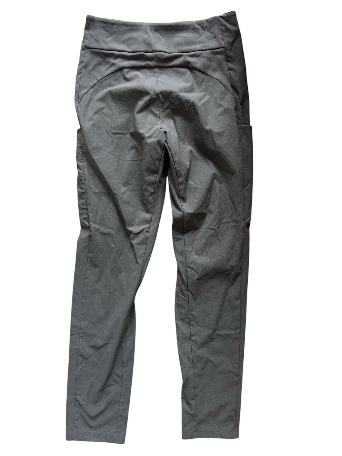 Athleta Athleta Highline Hybrid Hike Tight Pull-On Gray Pants | 6 Size 28" / US 6 / IT 42 - 2 Thumbnail