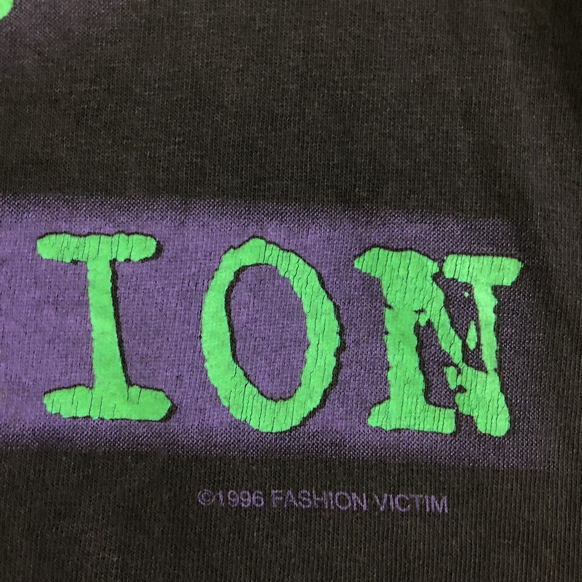 Fashion Victim VINTAGE FASHION VICTIM 96 ABDUCTION ALIEN TSHIRT Size US M / EU 48-50 / 2 - 3 Thumbnail