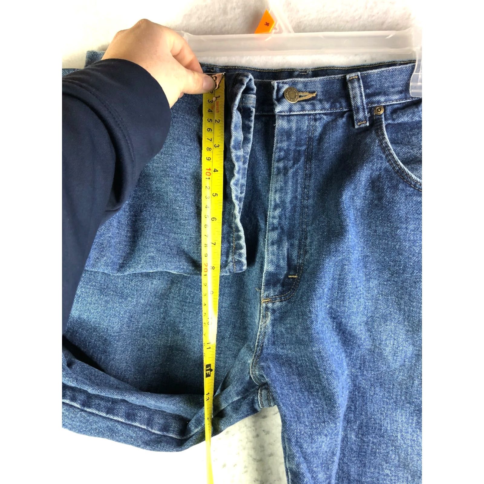 Wrangler Wrangler Jeans Mens 36x30 Denim Blue Medium Wash Straight Leg Mid Rise Regular Inseam 30 Vintage No Size US 36 / EU 52 - 4 Thumbnail