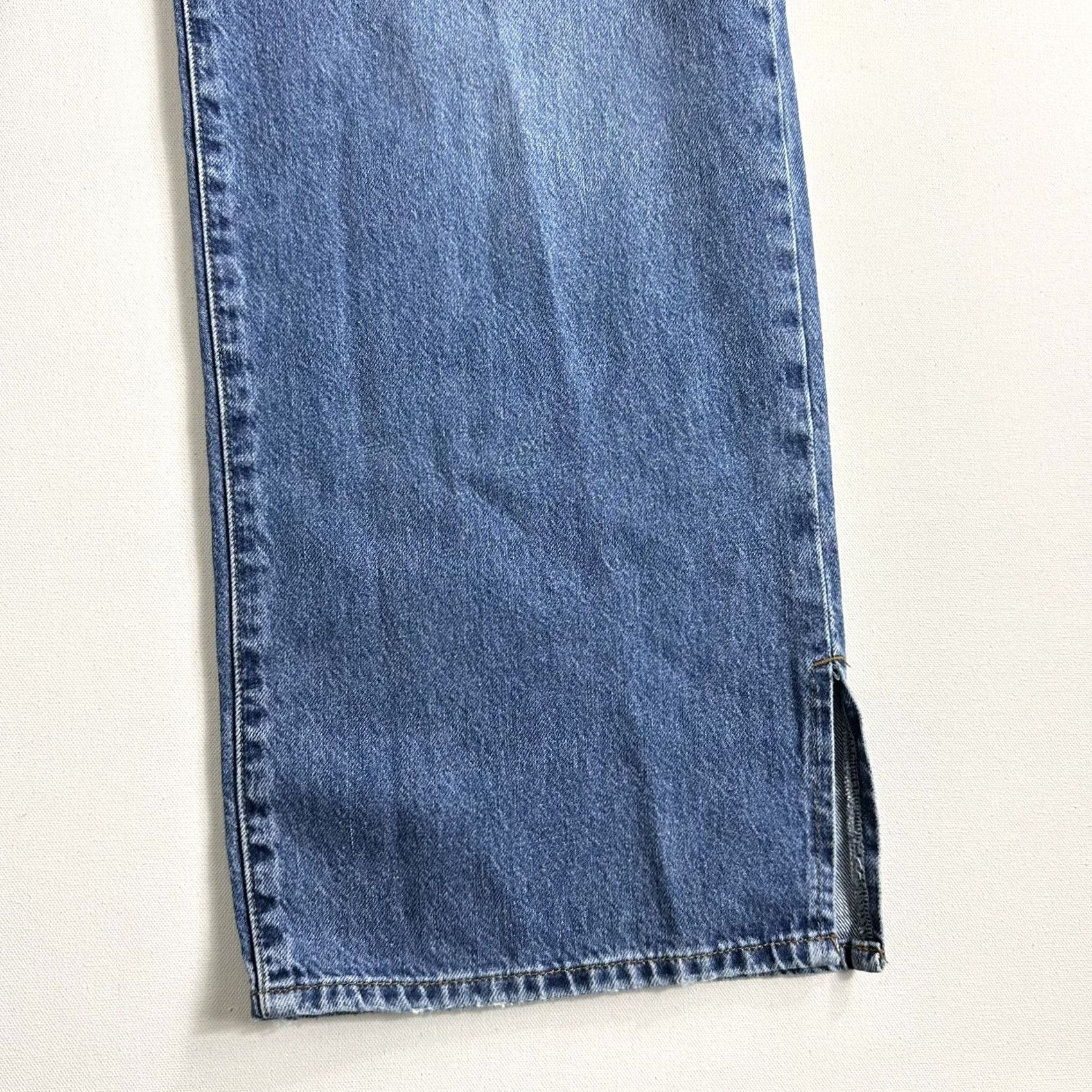 Forever 21 Forever 21 Women's Curved Straight Mid Rise Jeans Zip Fly Black Size 16 Blue Jeans Regular Inseam 29 in Mens? Size 38" / US 16 / IT 52 - 7 Thumbnail