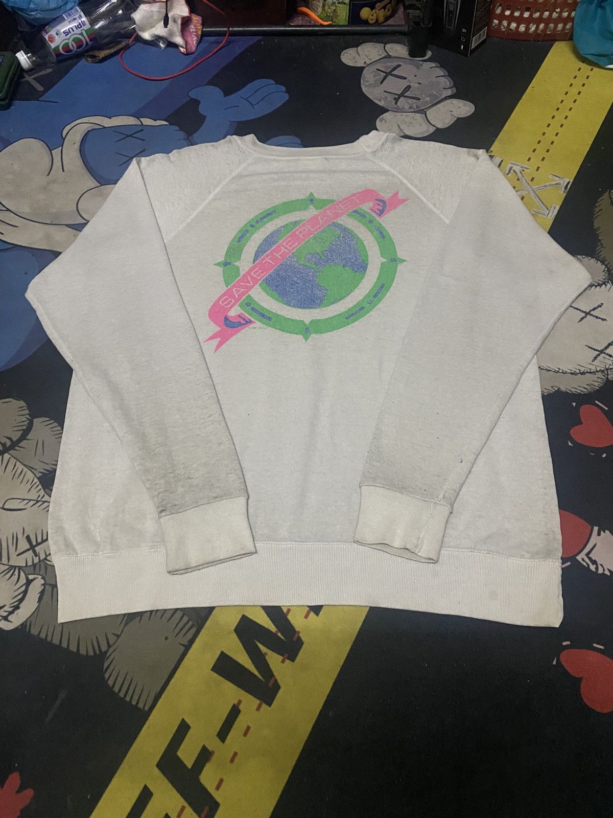 Hard Rock Cafe Vintage 1990 Hard Rock Cafe Save The Planet Sweatshirt Size US XL / EU 56 / 4 - 2 Thumbnail