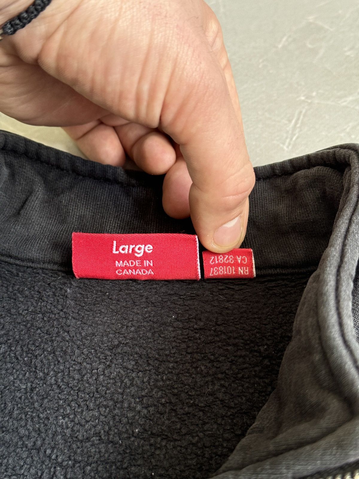 Supreme Supreme World Famous 1/4 Zip Sweatshirt Size US L / EU 52-54 / 3 - 14 Thumbnail