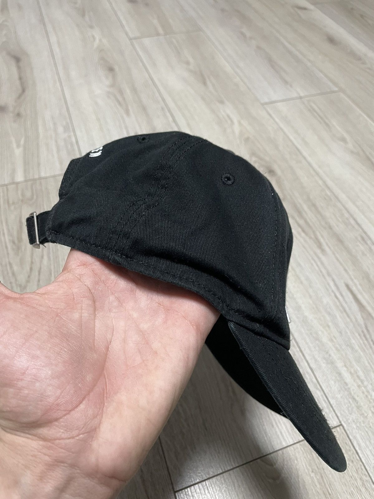 Dsquared2 Vintage Dsquared2 ICON Logo Black Cap Streetwear Hat Size ONE SIZE - 6 Thumbnail