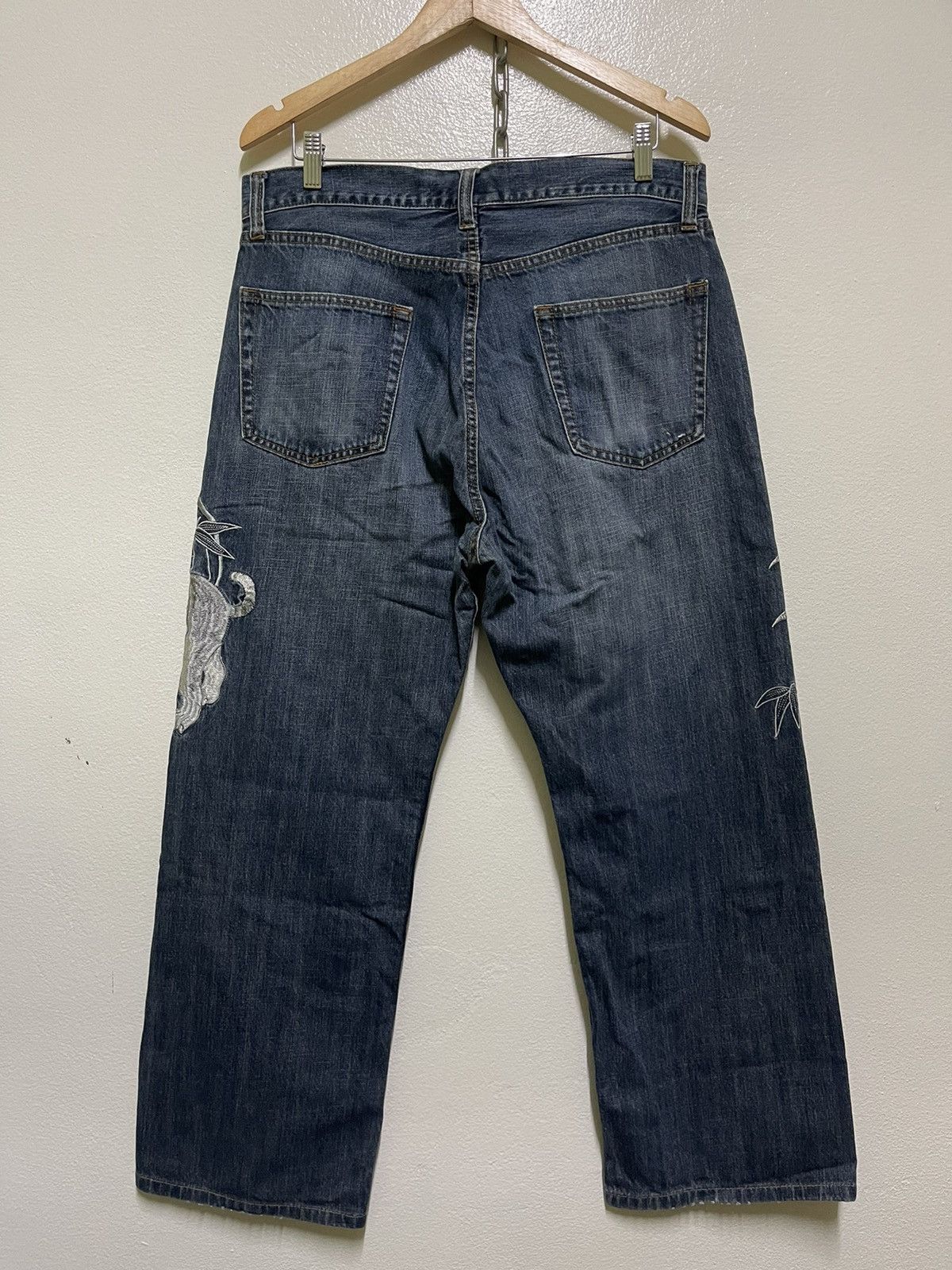 Japanese Brand Tiger Motive Embroidery Jeans Size US 35 - 9 Thumbnail