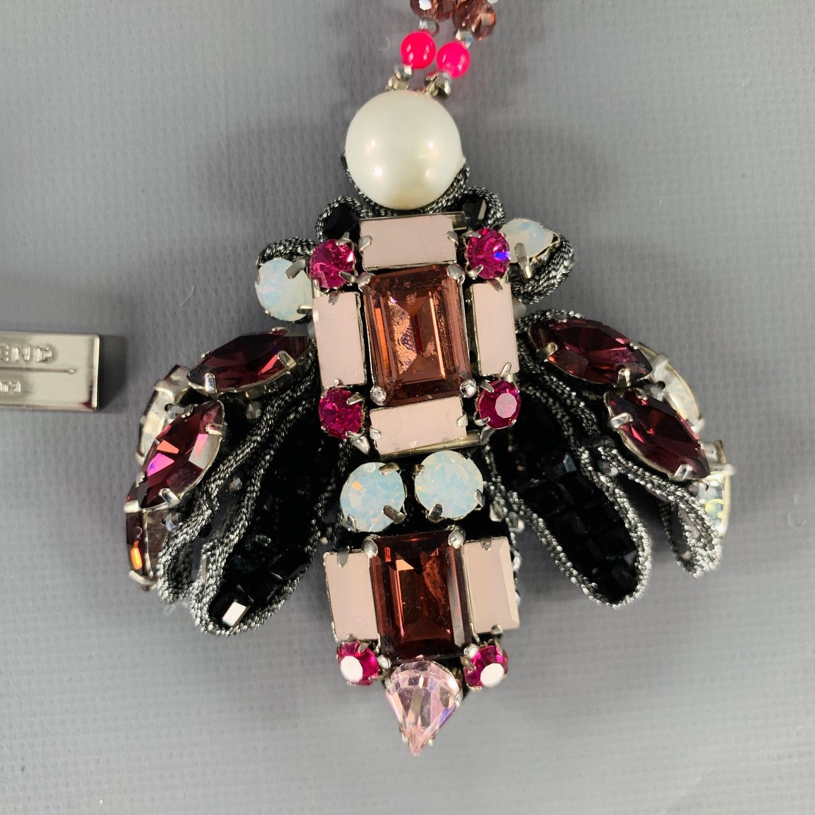 Max Mara MAX MARA Pink Purple Beaded Glass Insect Necklace Size ONE SIZE - 2 Thumbnail