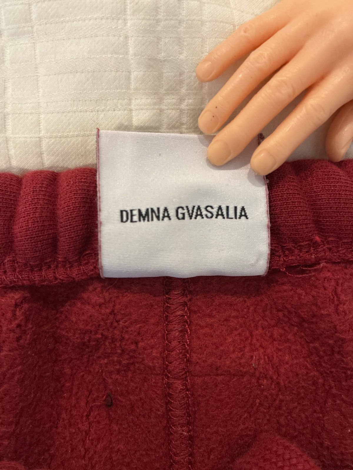 Designer × Vetements AW19 VETEMENTS Spellout Sweatpants Size US 30 / EU 46 - 5 Thumbnail