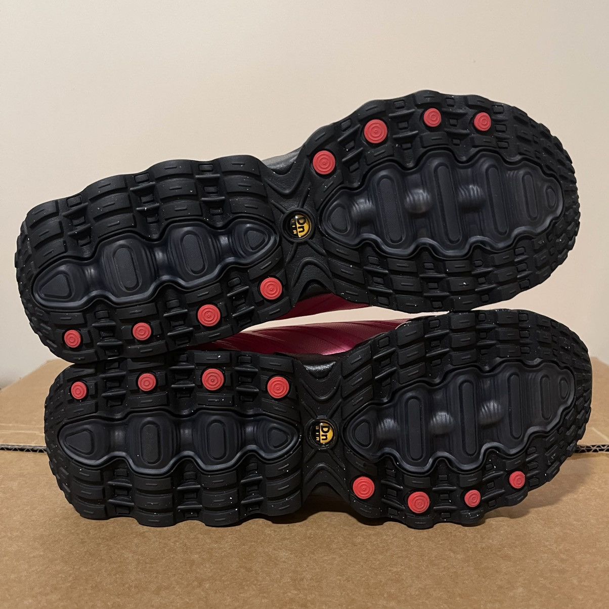 Nike Nike Air Max DN8 Hyper Pink Black Sneakers Size 7.5 Womens Size US 7.5 / IT 37.5 - 6 Thumbnail