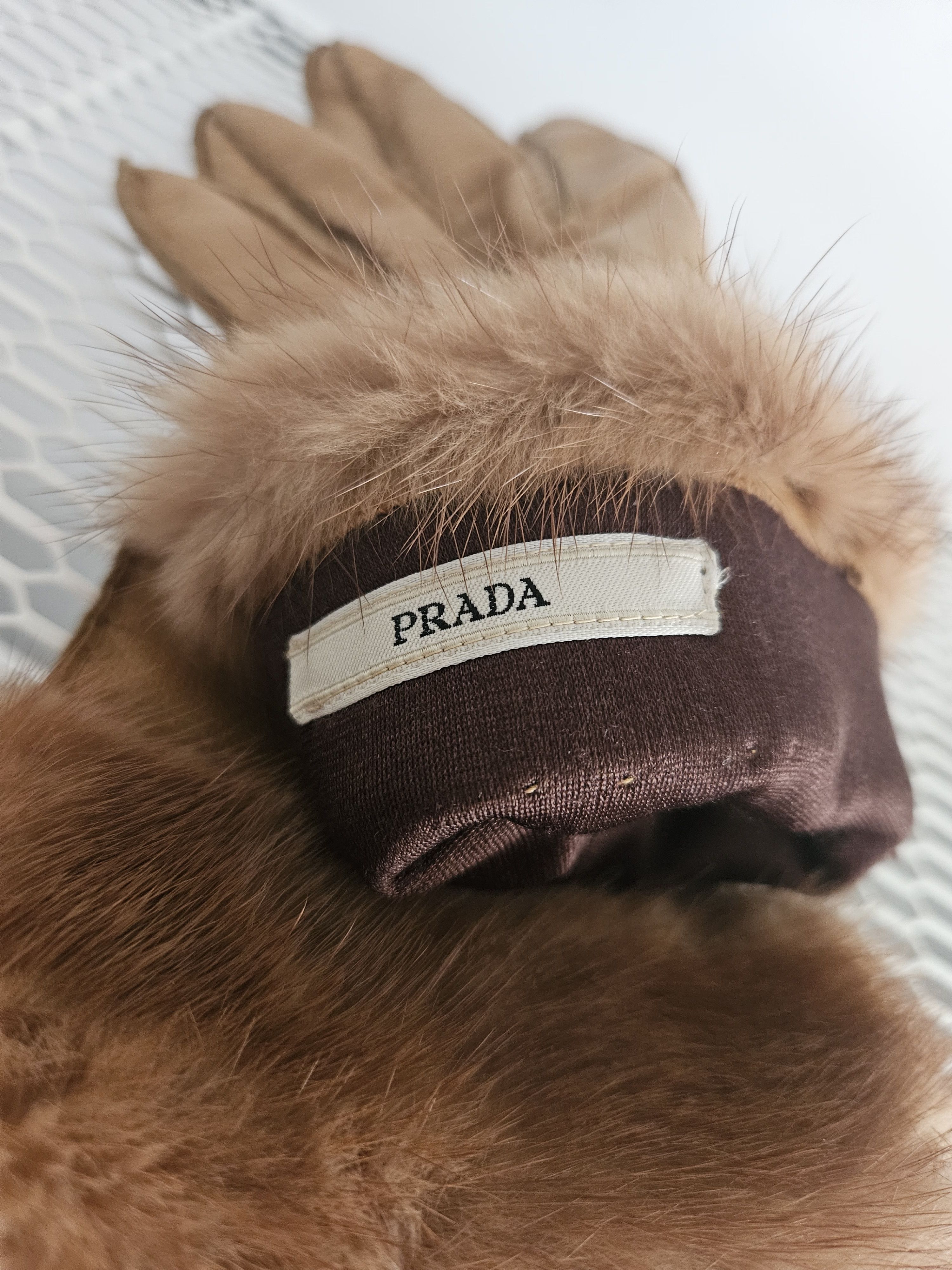 Prada Prada lambskin and mink fur gloves Size ONE SIZE - 15 Thumbnail