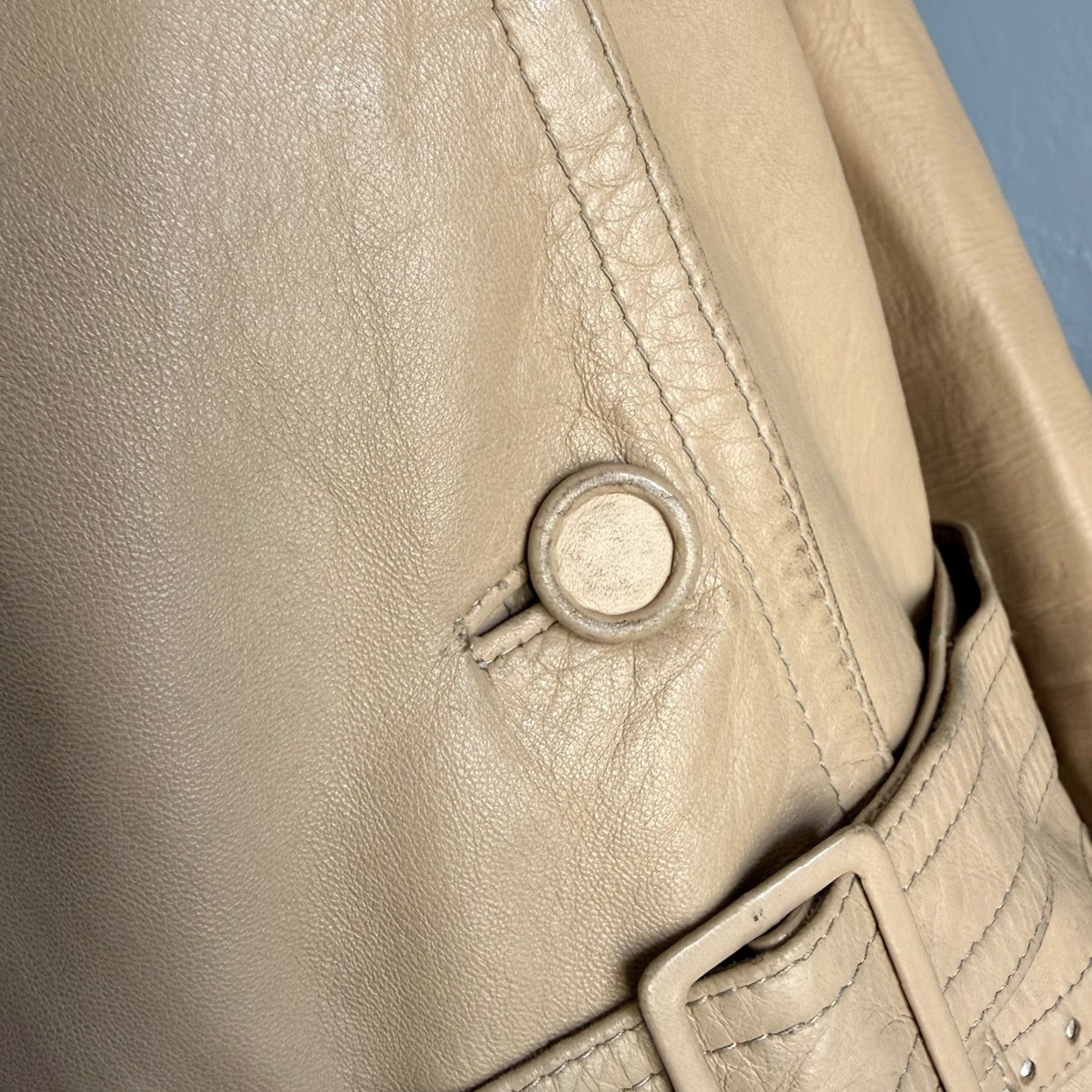 Vintage VINTAGE Leda Spain Gropper Leather Coat Jacket Beig e Belted Trench 1970s M/L Coat Mens Womens Size M / US 6-8 / IT 42-44 - 7 Thumbnail