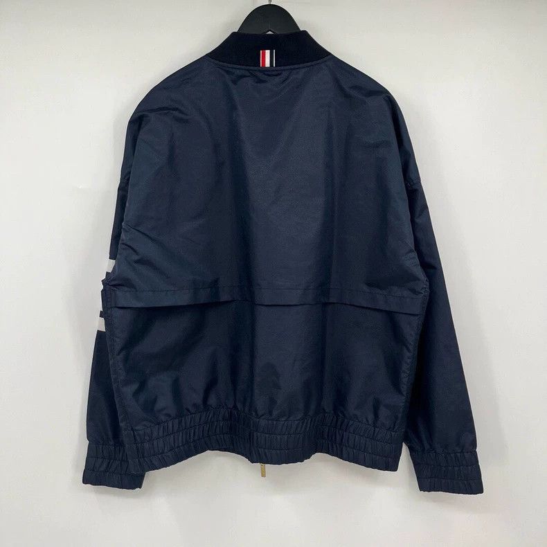 Thom Browne Thom browne Dark blue sleeve-labeled zipper jacket 2504-Nex Size US L / EU 52-54 / 3 - 2 Thumbnail