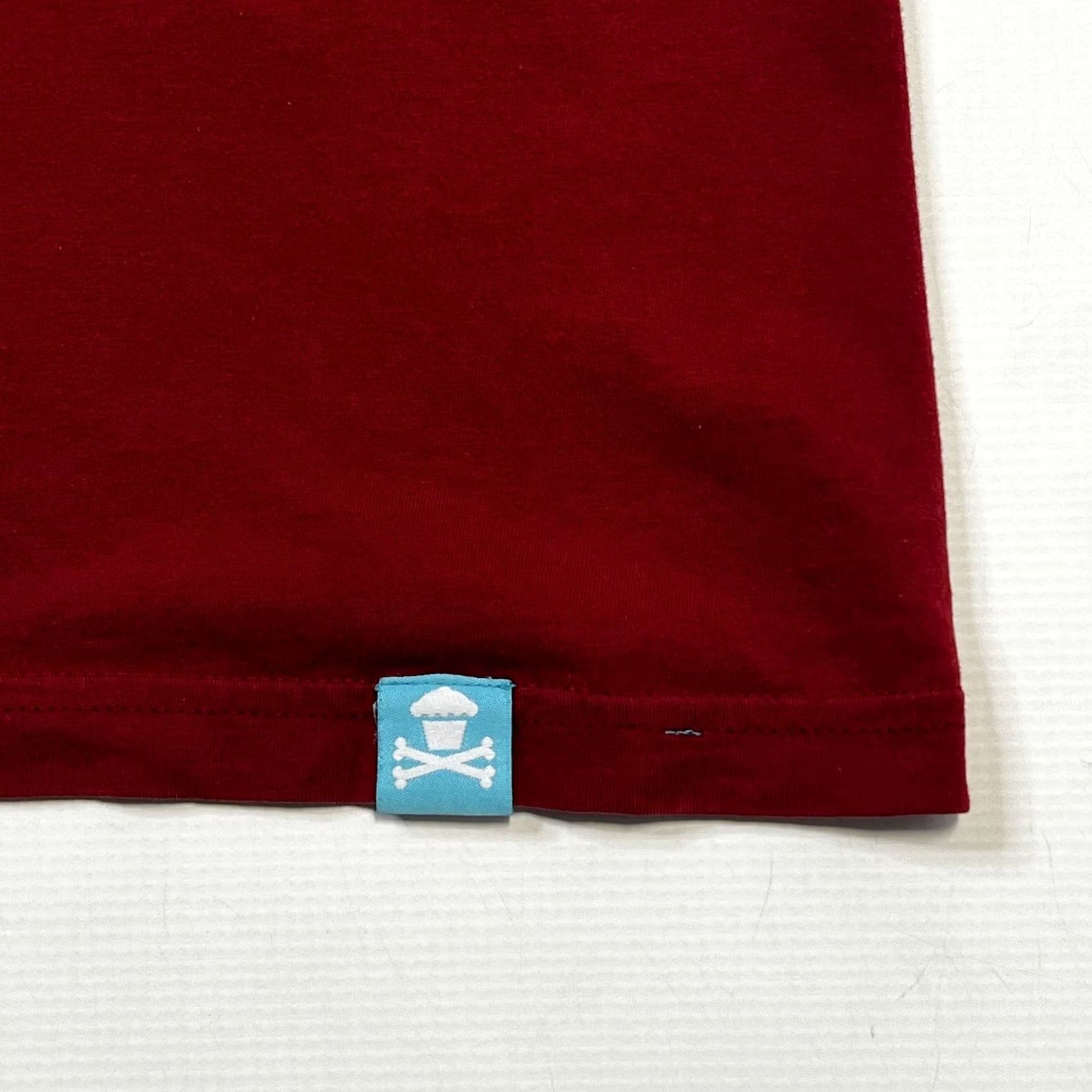 Johnny Cupcakes Johnny Cupcakes T-Shirt Size Medium Red Graphic Tee Logo Hawk Bird Baseball Graphic Print Unisex Adults Short Sleeve Crew Neck Size US M / EU 48-50 / 2 - 5 Thumbnail