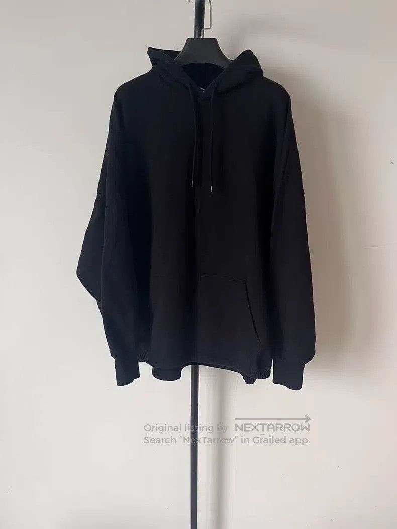 Balenciaga Balenciaga Loose Fit Solid Color Pullover Sweatshirt Size US S / EU 44-46 / 1 - 2 Thumbnail