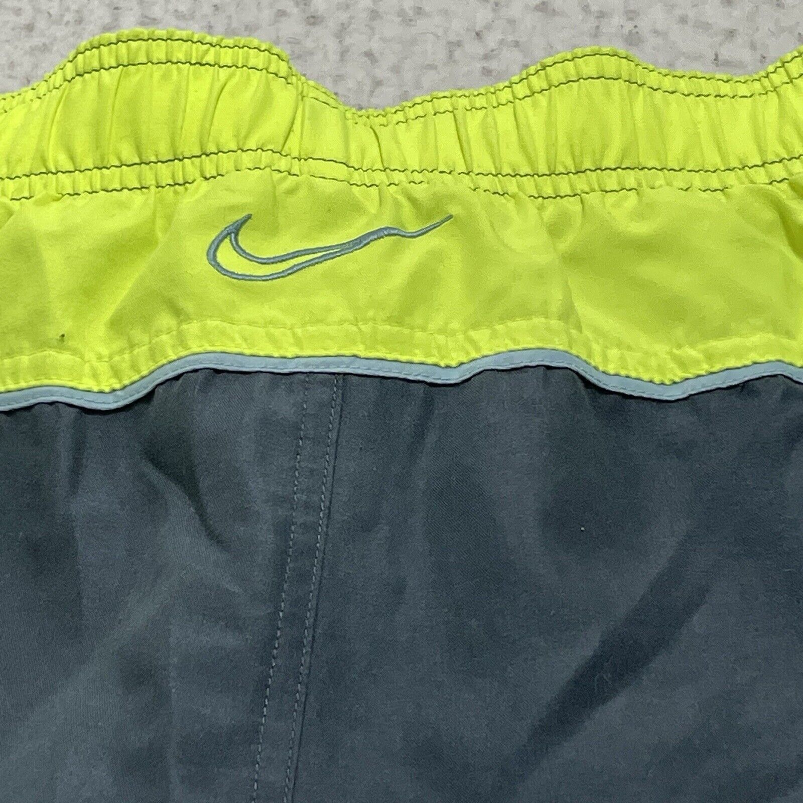 Nike Nike Swim Trunks Mesh Gray Green Drawstring Bathing Suit Size US 32 / EU 48 - 13 Thumbnail