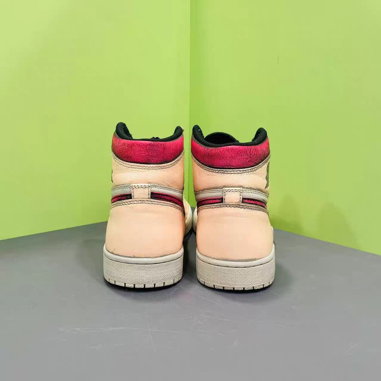 Jordan Brand Air Jordan 1 Retro High "White/Pink Scratch" K15 Size US 10 / EU 43 - 7 Thumbnail