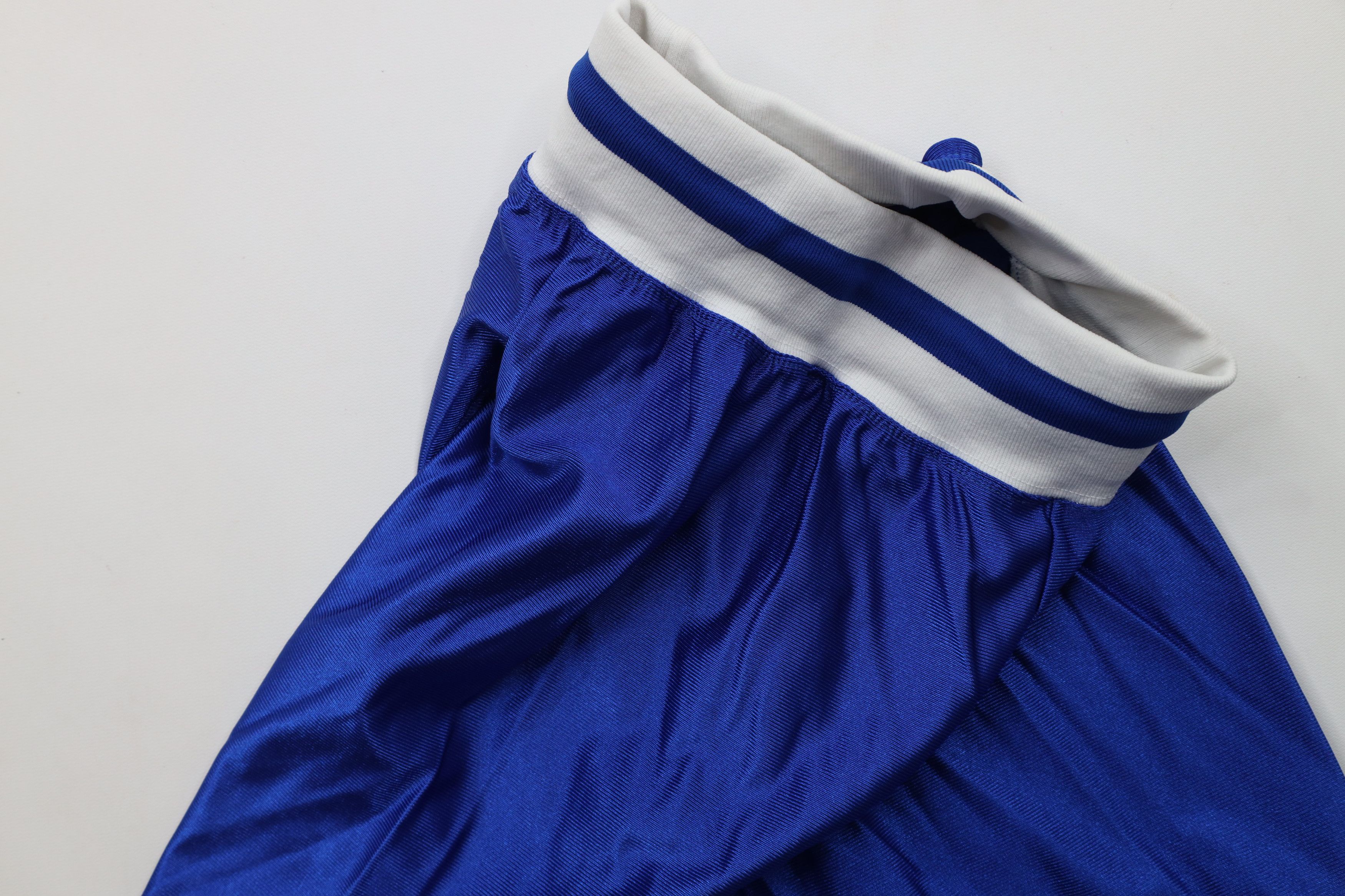 Vintage Vintage 90s Streetwear Silky Nylon Basketball Shorts USA Size 22" - 5 Thumbnail