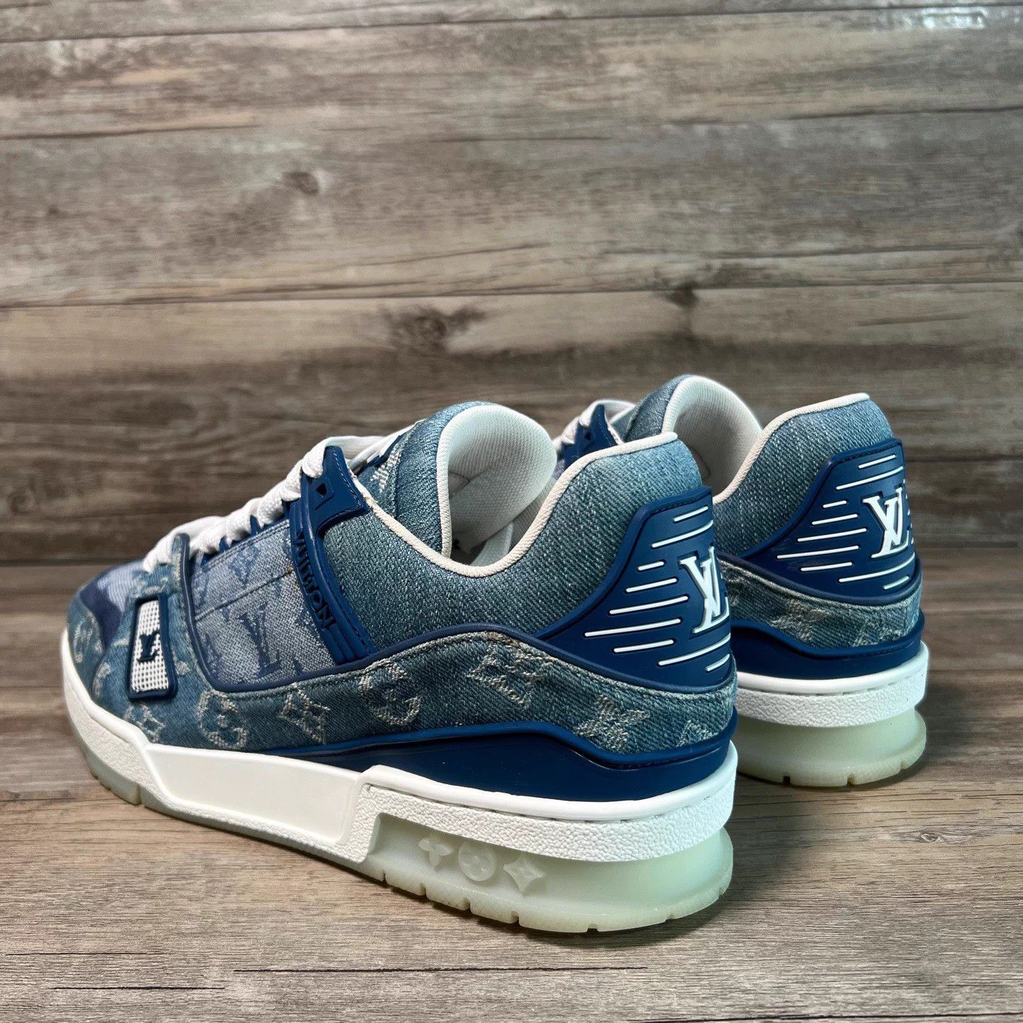 Louis Vuitton LV trainer Louis VUITTON low top sneakers Size US 7.5 / EU 40-41 - 4 Thumbnail