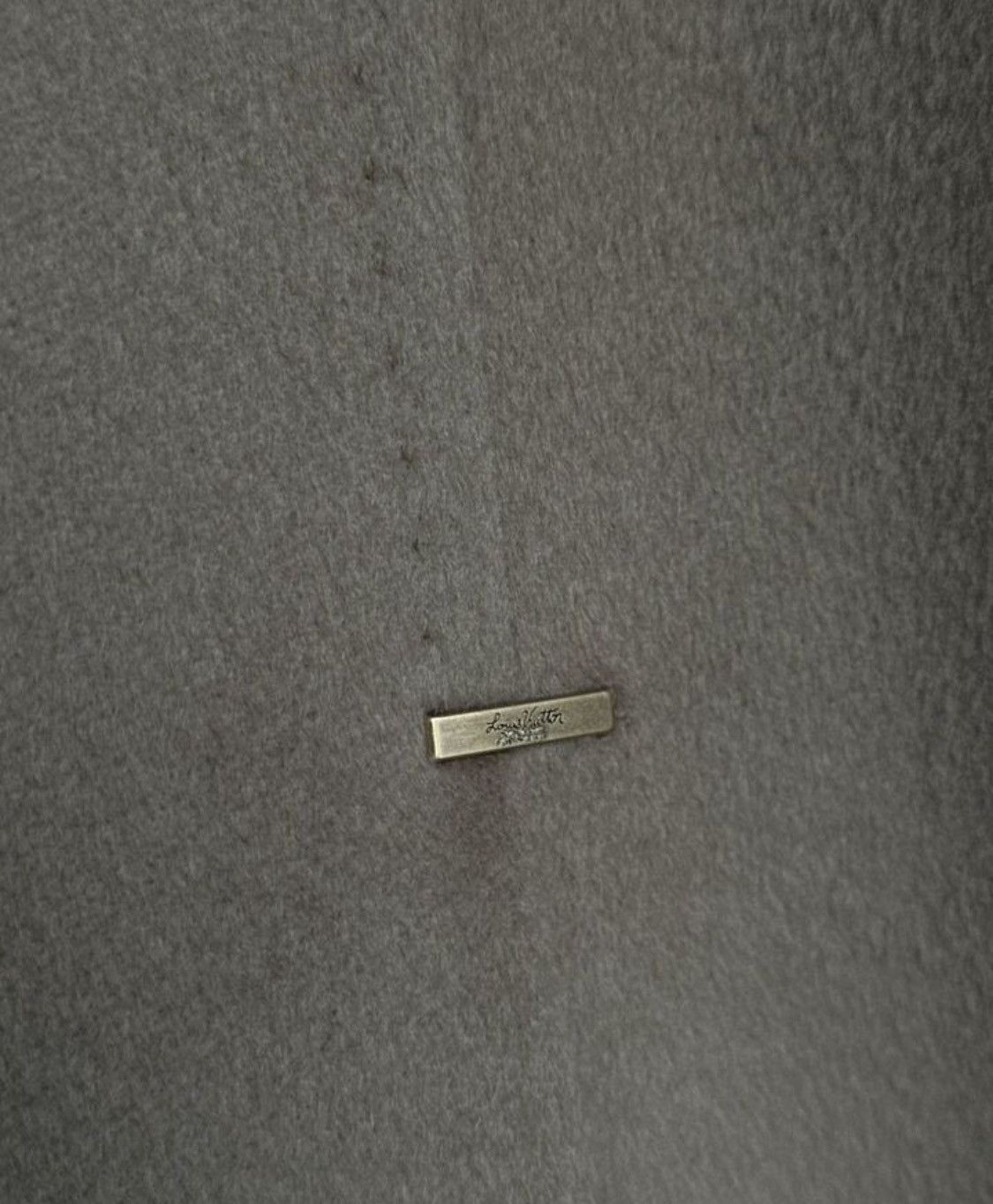 Louis Vuitton Louis Vuitton Double Breasted Wool Logo LV Button Heavy Coat Size US M / EU 48-50 / 2 - 5 Thumbnail