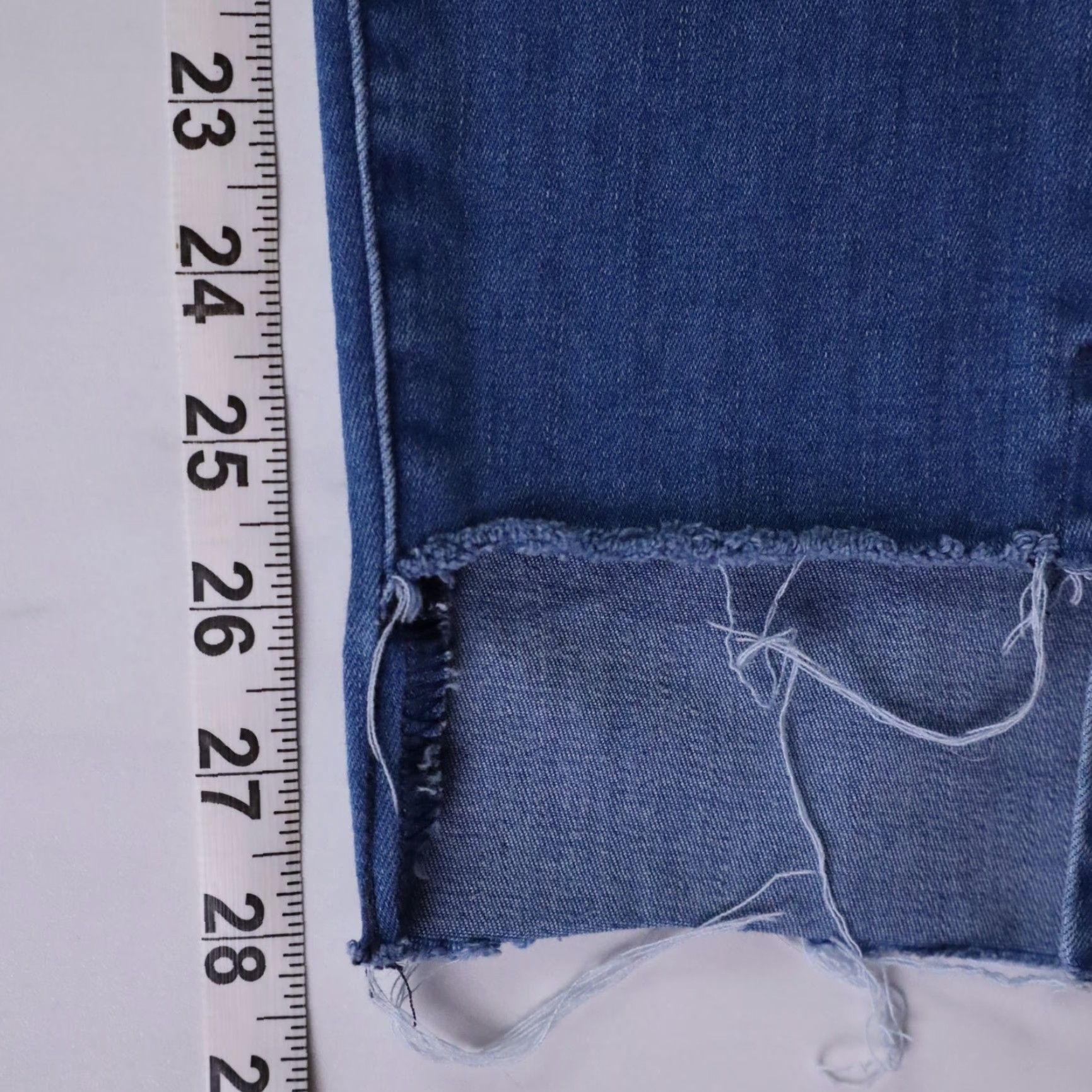 Good American Good American Good Waist Jeans Womens 8/29 Blue Skinny High Waist 5-Pocket Denim Straight Rise N/A Size 30" / US 8 / IT 44 - 7 Thumbnail
