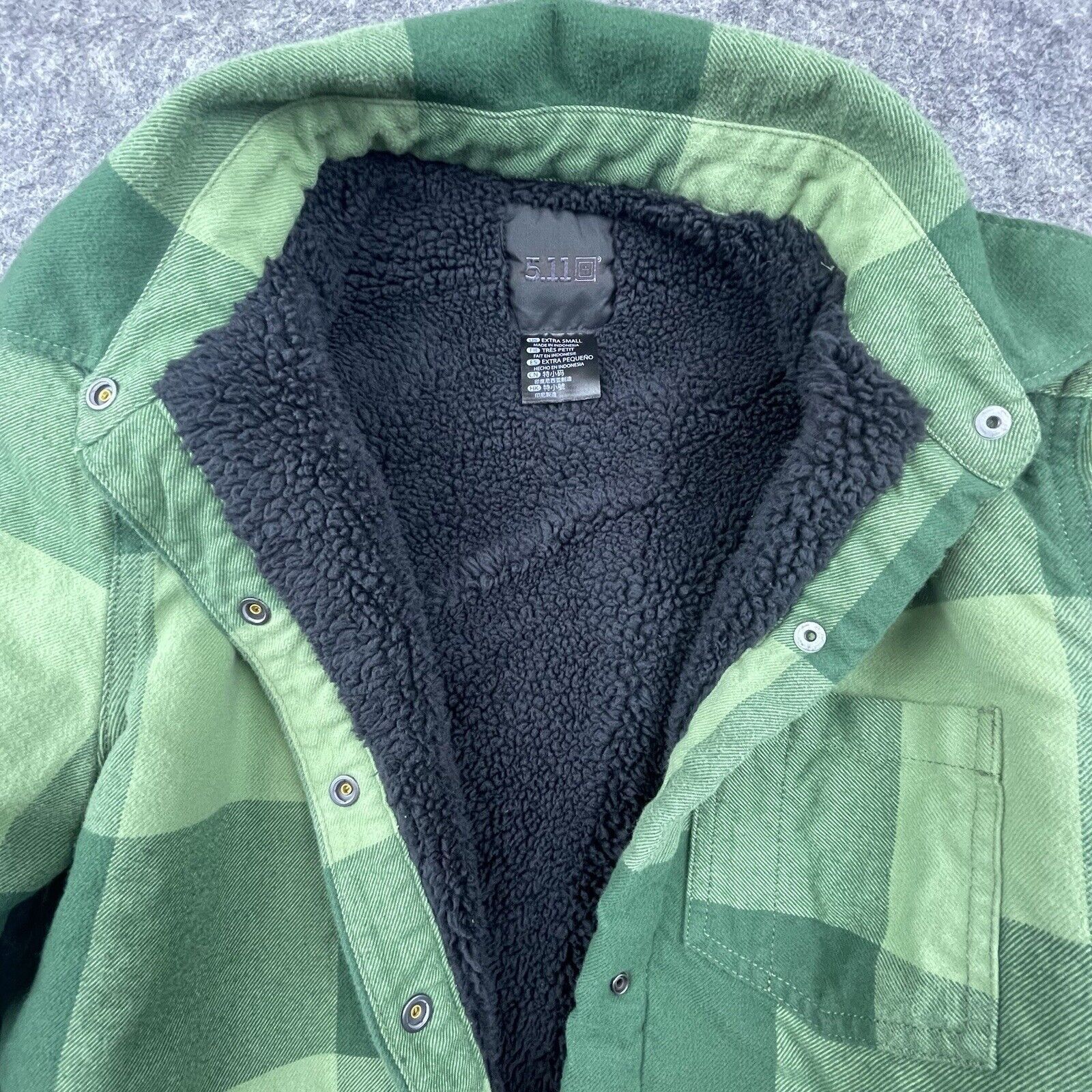 5.11 5.11 Tactical Flannel Jacket XS Plaid Sherpa Fleece Shacket Size XS / US 0-2 / IT 36-38 - 2 Thumbnail