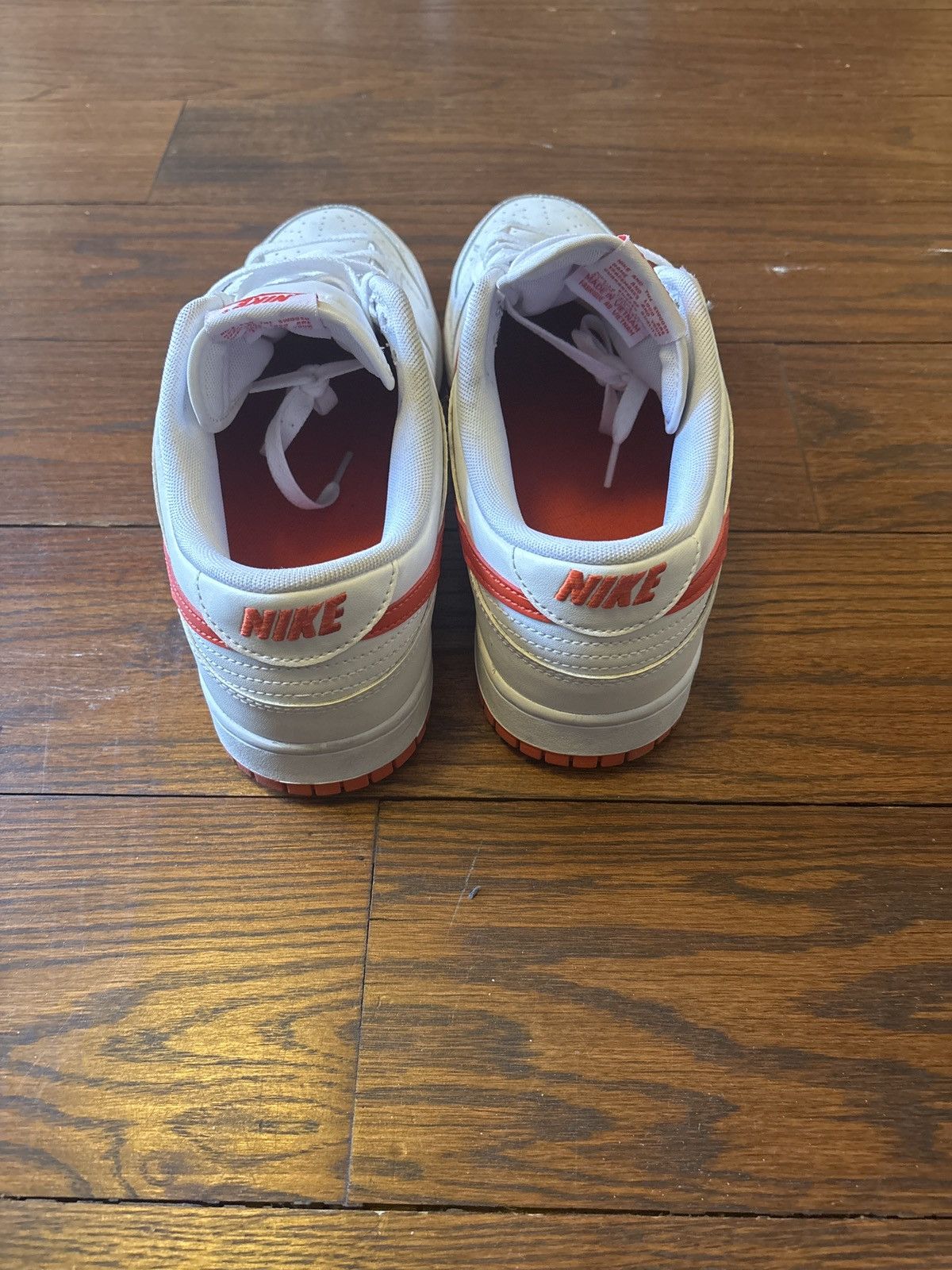 Nike Nike Dunks White and Red Size US 12 / EU 45 - 4 Thumbnail