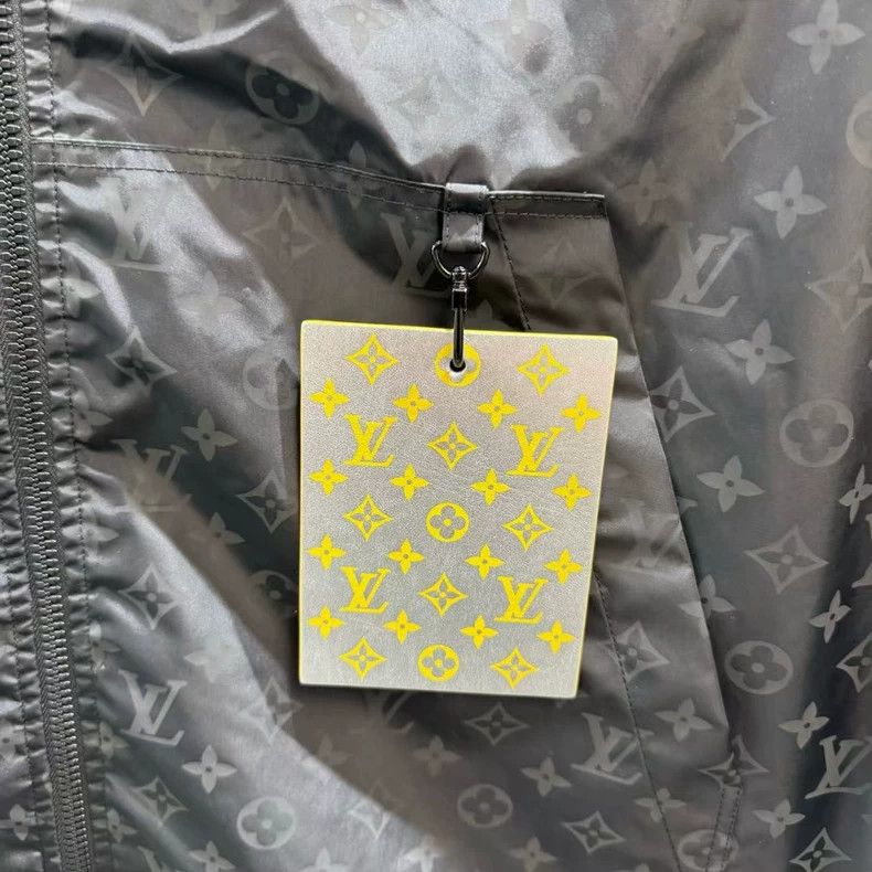 Louis Vuitton Louis Vuitton Dark Embossed Full Logo Jacket Size US L / EU 52-54 / 3 - 3 Thumbnail