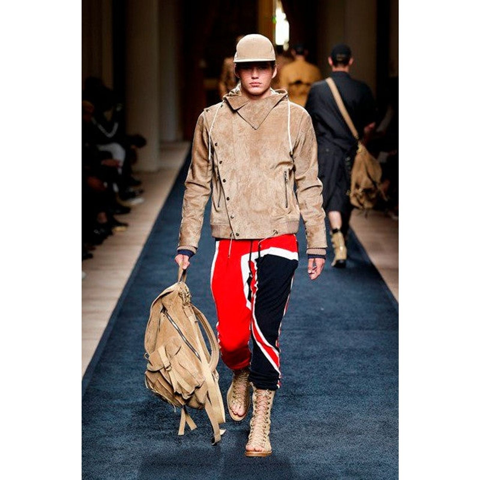 Balmain S Beige Calfskin Suede Hooded Asymmetrical Snaps Jacket Size US S / EU 44-46 / 1 - 2 Thumbnail