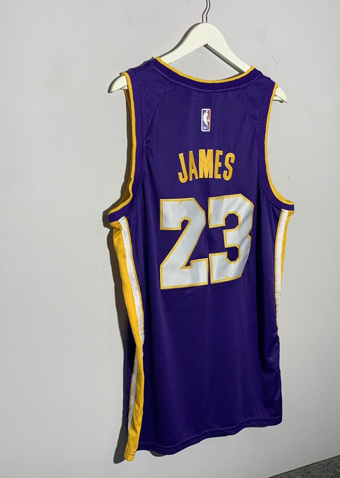 NBA #23 James Lakers Nike Y2k Streetwear NBA Basketball Jersey Size US XL / EU 56 / 4 - 8 Thumbnail