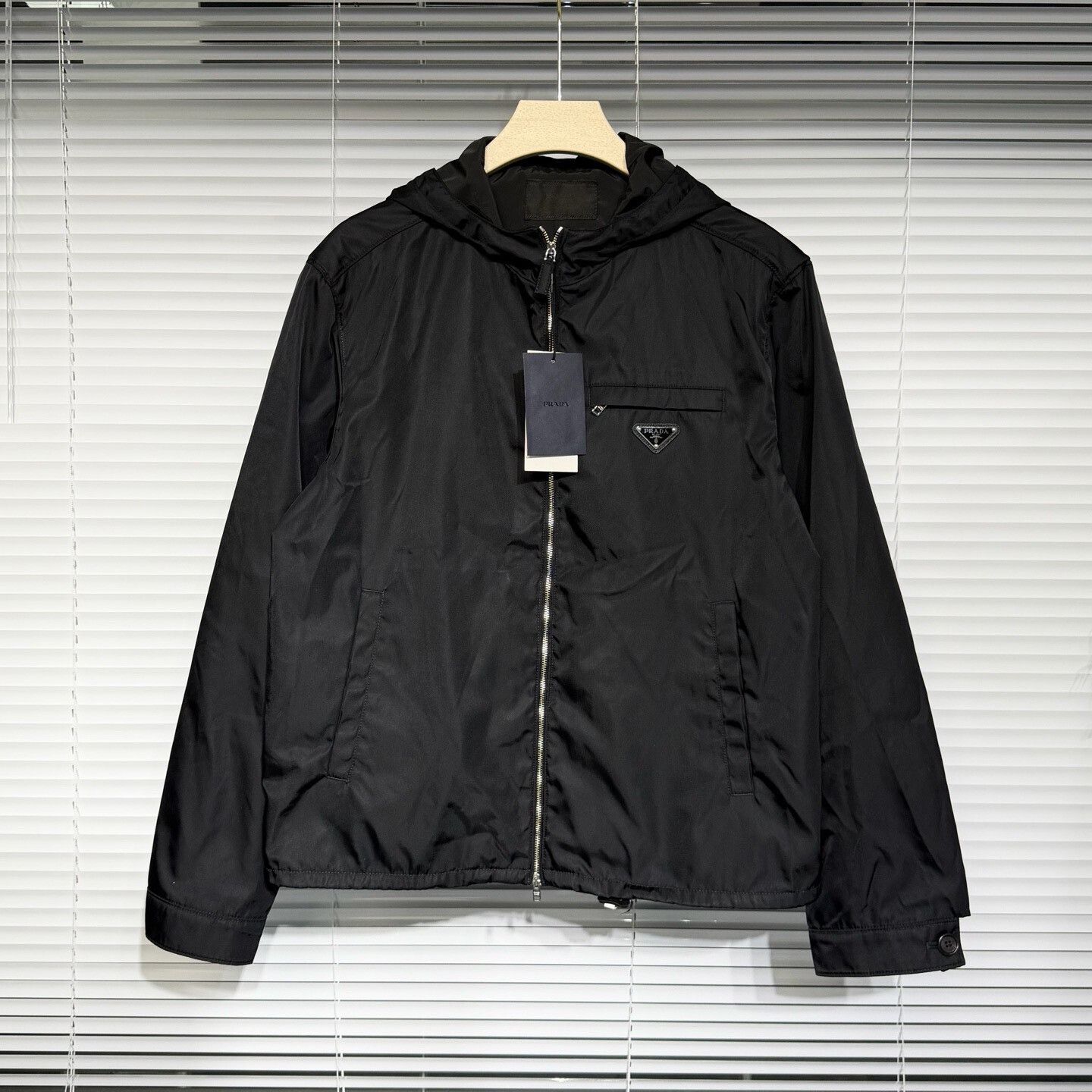 Prada black prada re-nylon hooded jacket Size US L / EU 52-54 / 3 - 1 Thumbnail