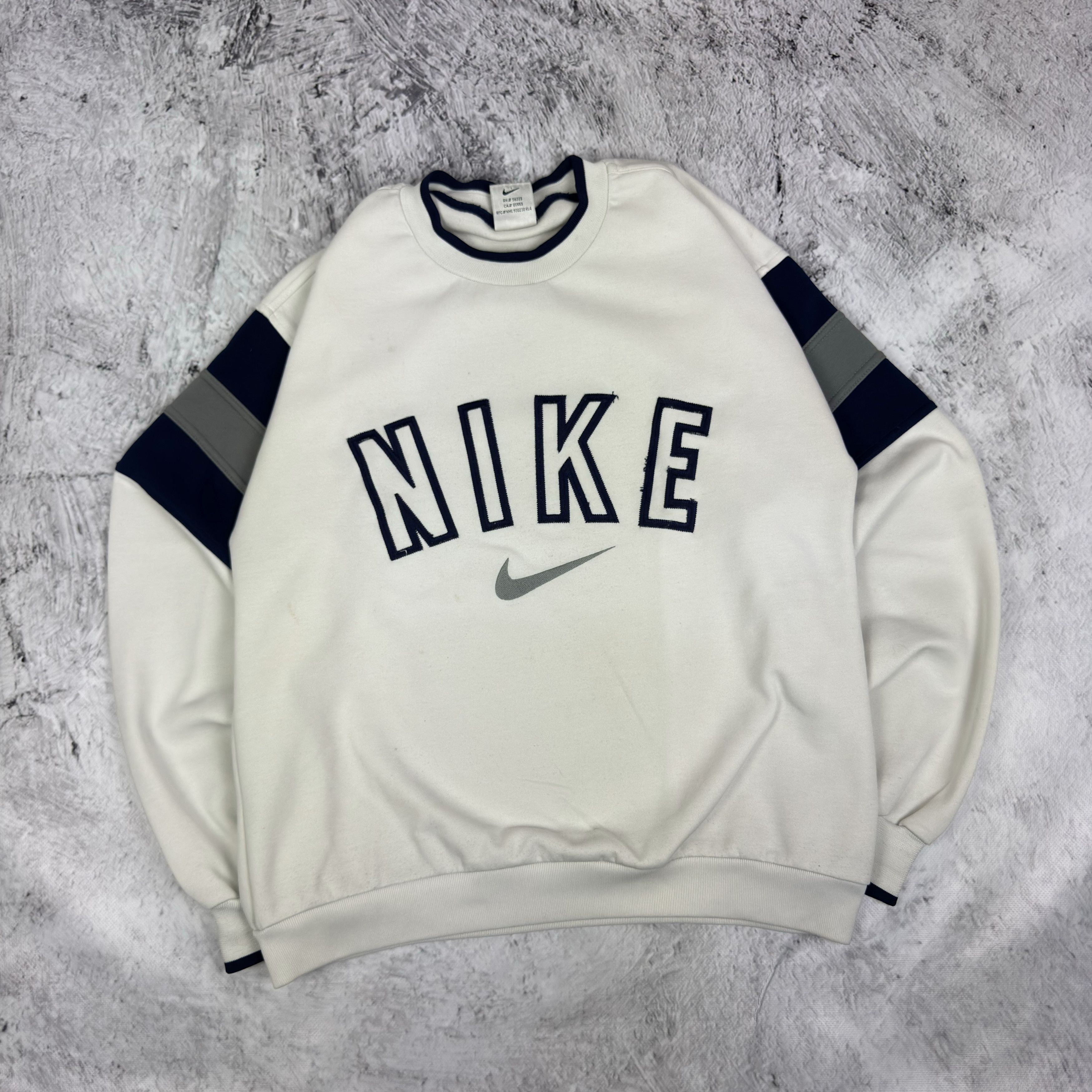 Nike Nike Men's Swoosh Embroidered Spell Out Pullover Sweatshirt Size US S / EU 44-46 / 1 - 1 Thumbnail