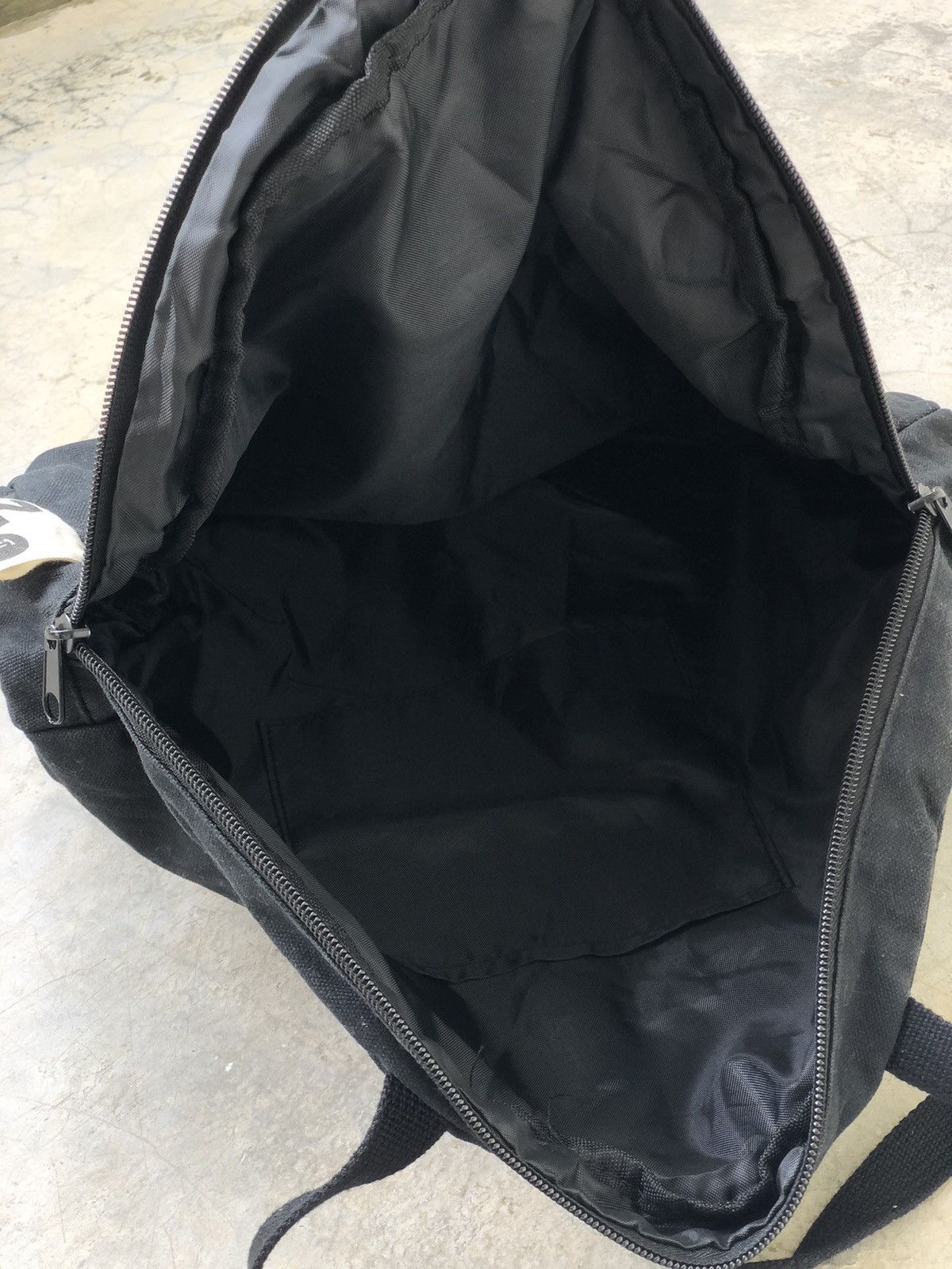 Ne-Net Ne-Net by Issey Miyake Big Cat Round Tote Bag Size ONE SIZE - 13 Thumbnail