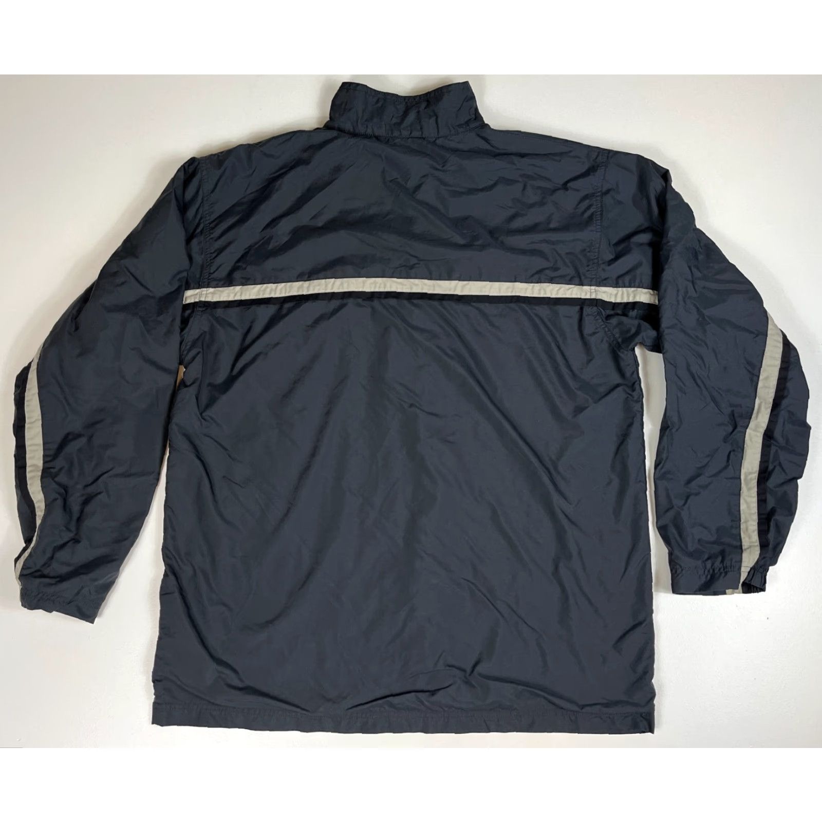 Nike VINTAGE Nike Men’s Jacket Windbreaker Full Zip Lined Pockets Size L Gray/ Silver Tag 90s Mens Size US L / EU 52-54 / 3 - 4 Thumbnail