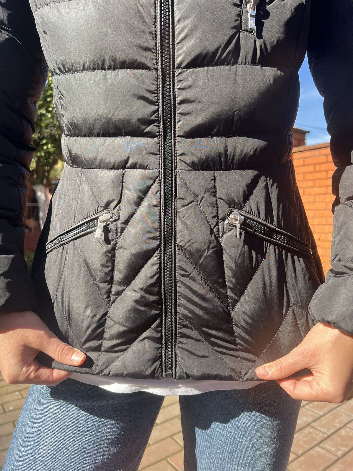Moncler Moncler Autchentic Giobbotto Kids Woman jacket puffer used Size XS / US 0-2 / IT 36-38 - 5 Thumbnail