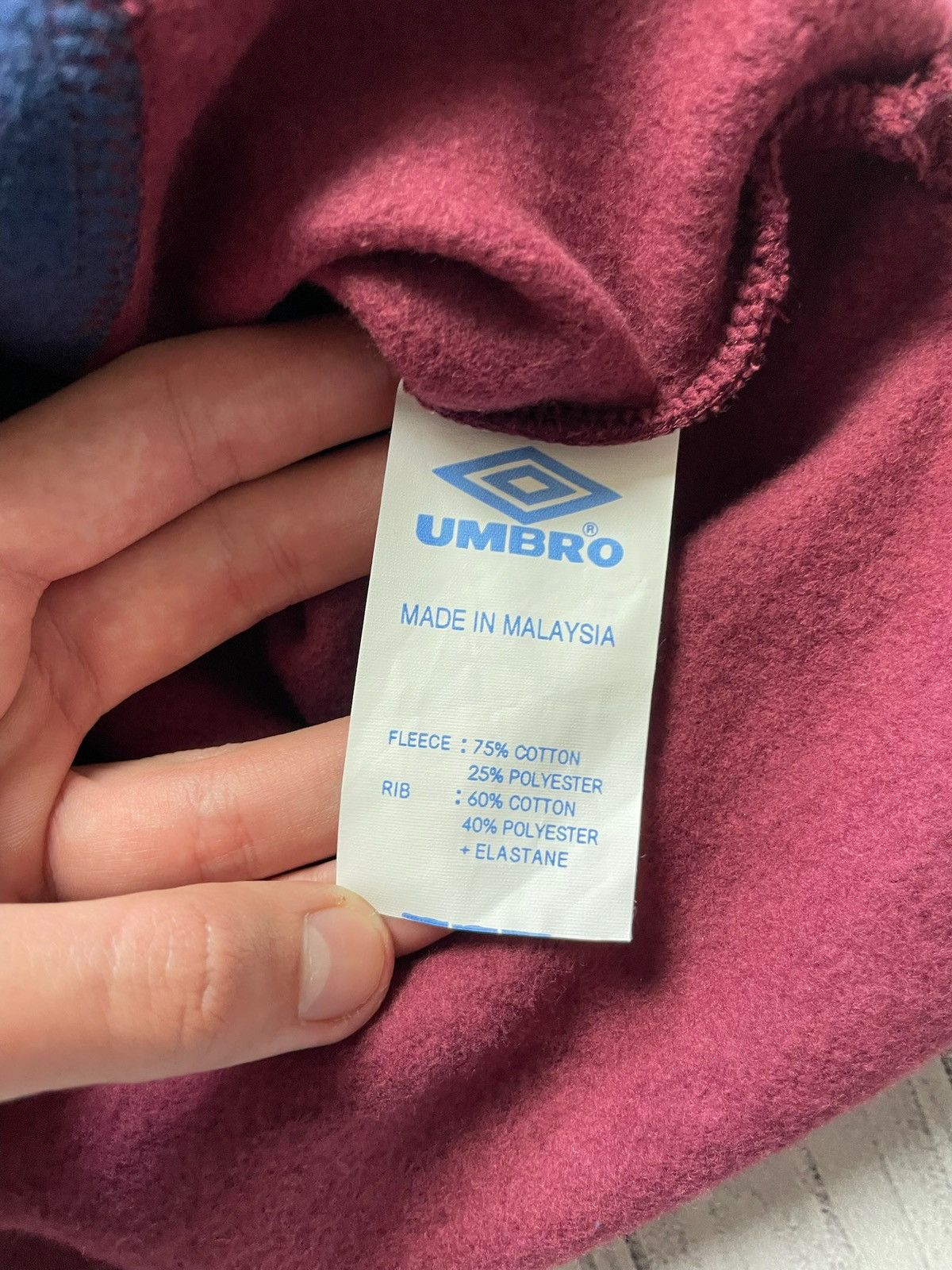 Umbro Vintage Umbro Pro training sweatshirt logo size L rare Y2K Size US L / EU 52-54 / 3 - 5 Thumbnail