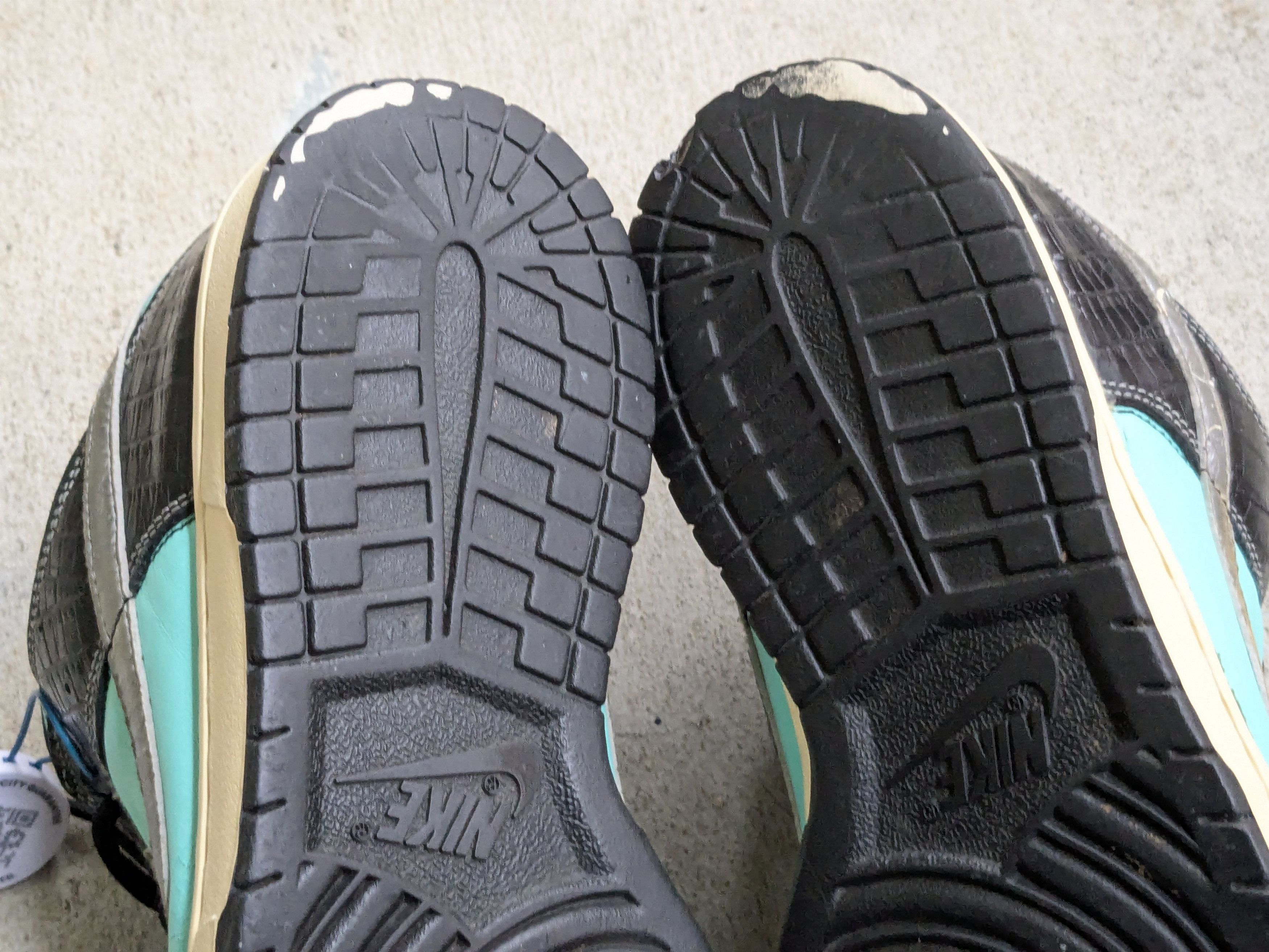 Nike Nike SB Dunk Low Pro x Diamond Supply Co. Tiffany 10 Size US 10 / EU 43 - 18 Thumbnail