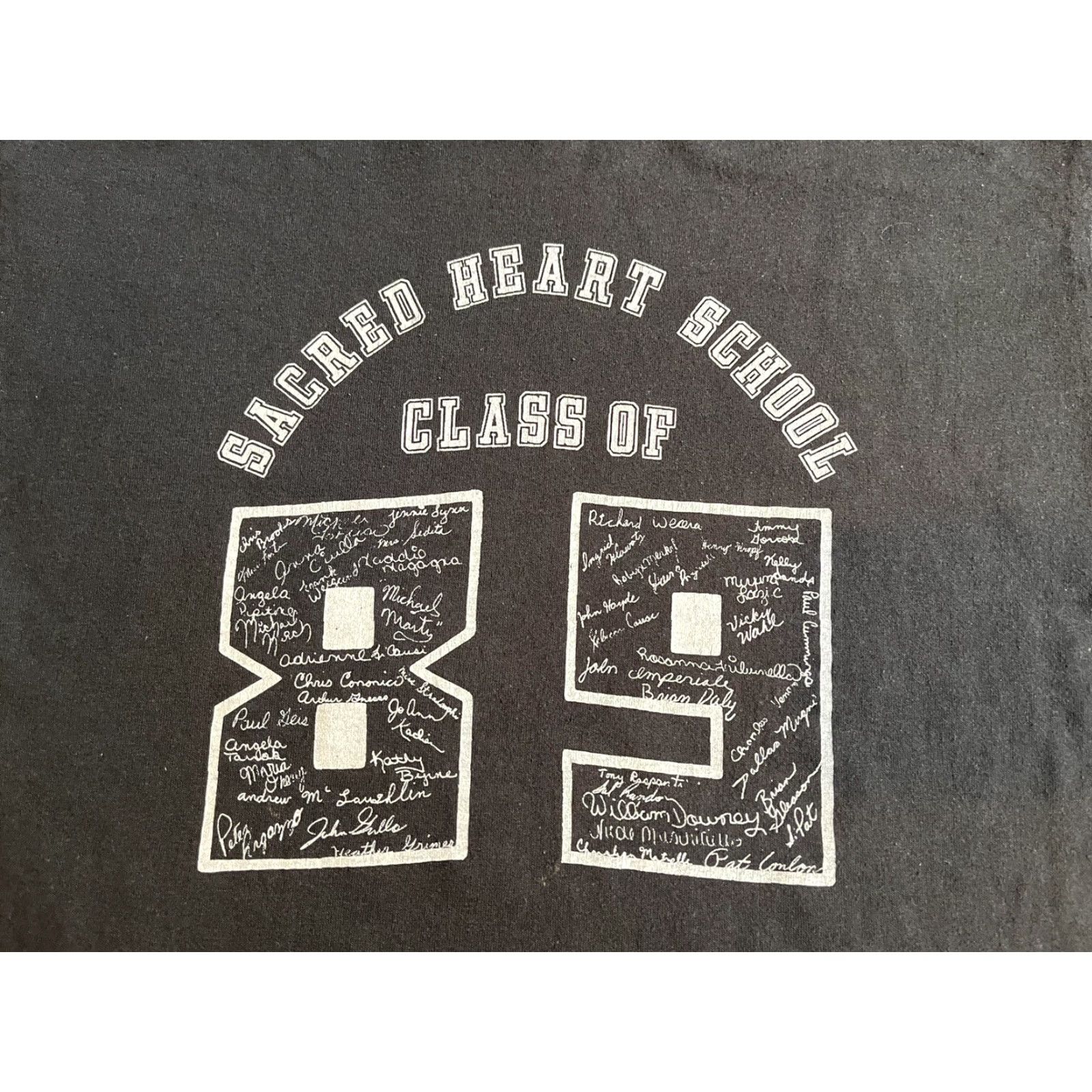Vintage VINTAGE Sacred Heart School Class Of 1989 Shirt Men’s Large Black Single Stitch Size US L / EU 52-54 / 3 - 3 Thumbnail